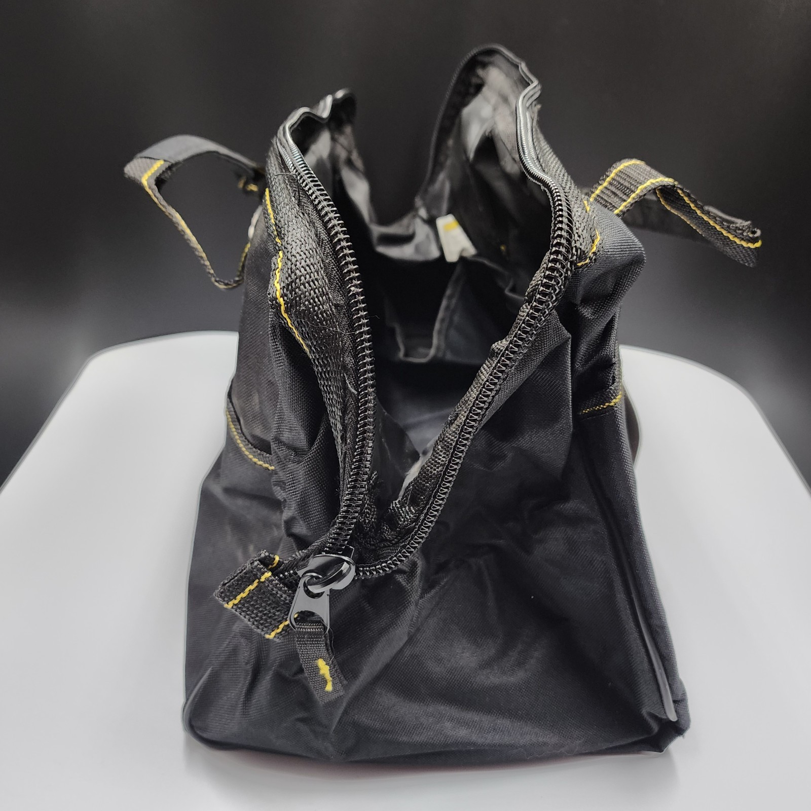 Voyager 15″x10″x9″ Tool Bag 8 Inside 6 Outside Pockets Black Yellow New With Tag