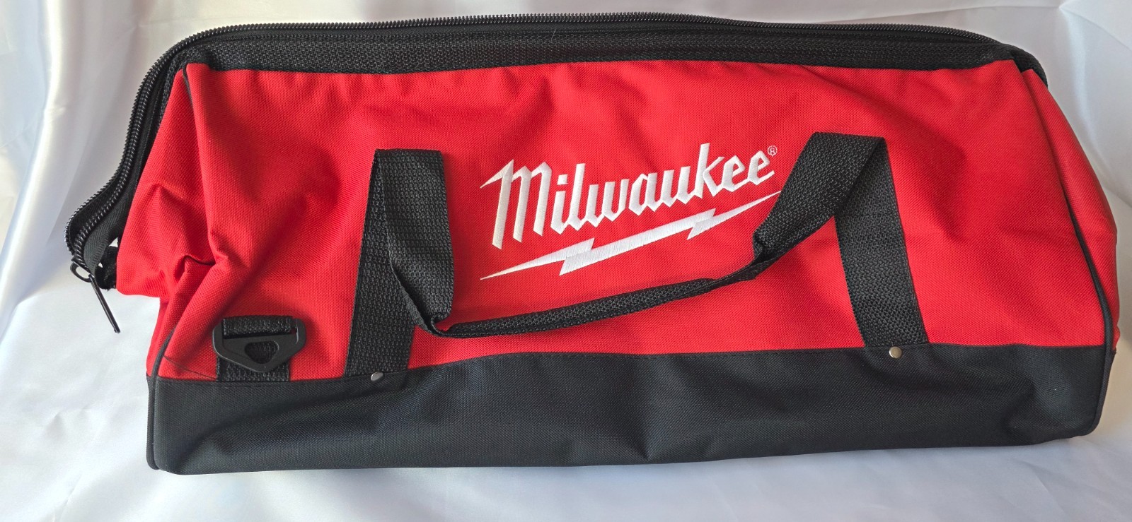 New Large Milwaukee 22″ Heavy Duty Canvas Tool Bag