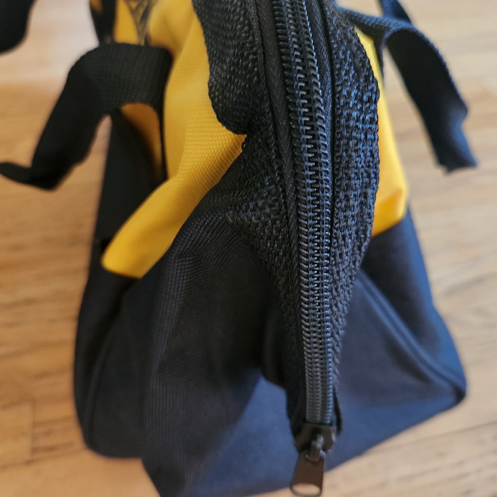 DEWALT 13in Contractor Tool Bag Black/Yellow N381993