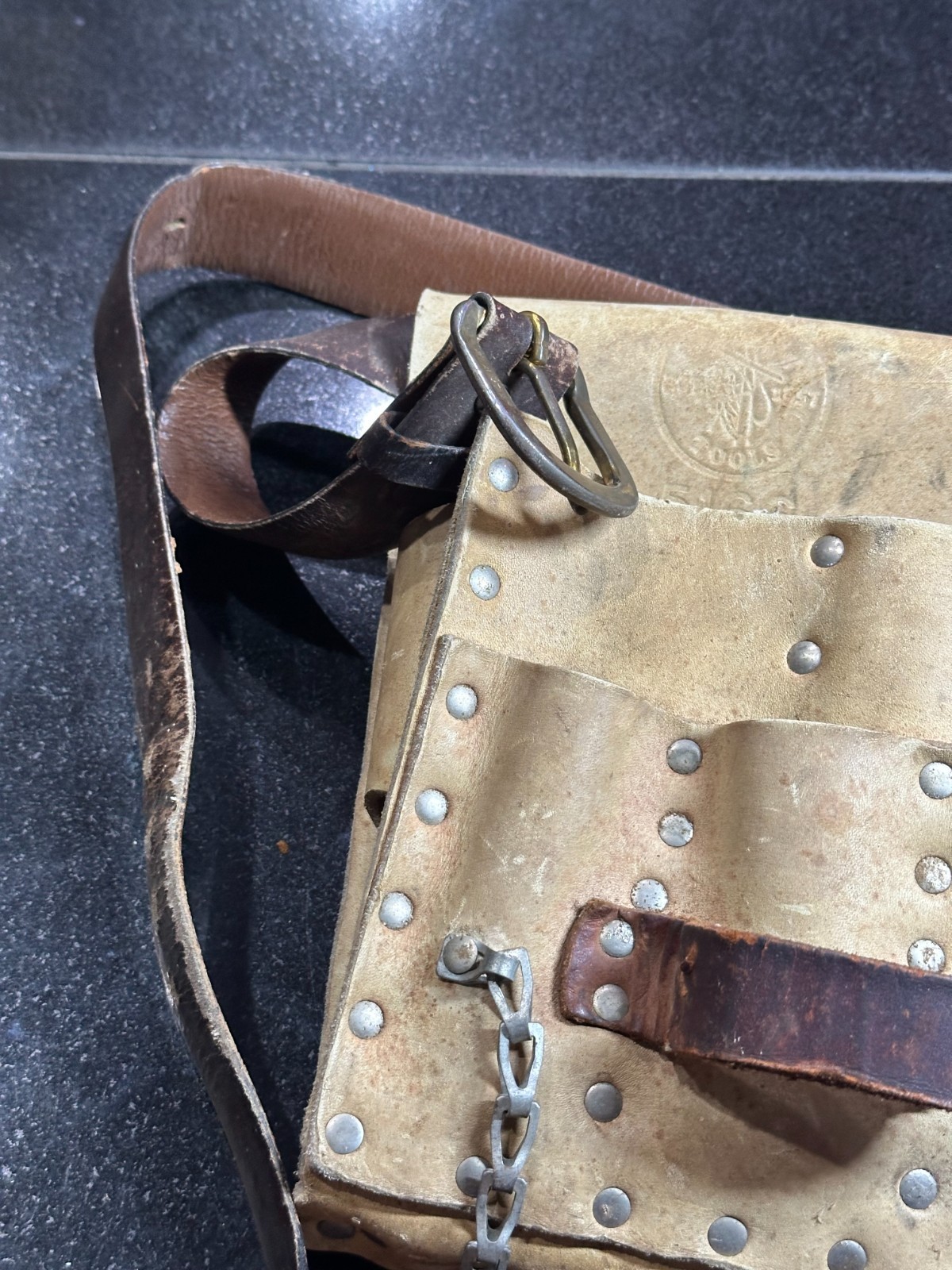 Vitnage Klein Tools 5166 Leather Tool Pouch Belt