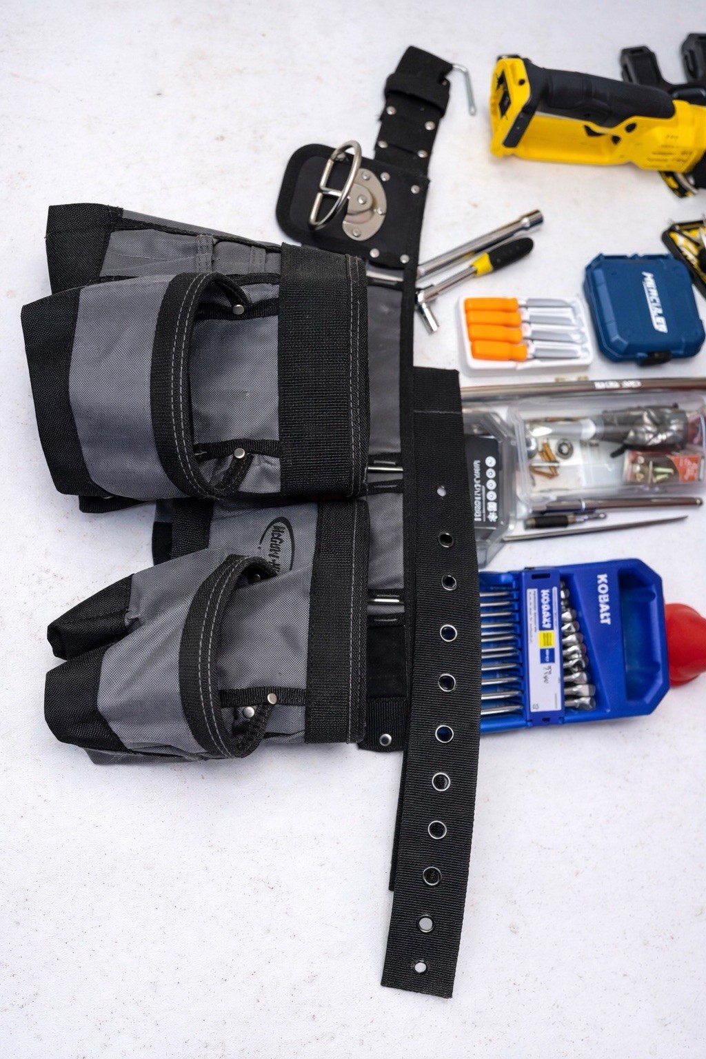 McGuire-Nicholas Black Gray Nylon Adjustable Tool Belt with Multiple Pockets