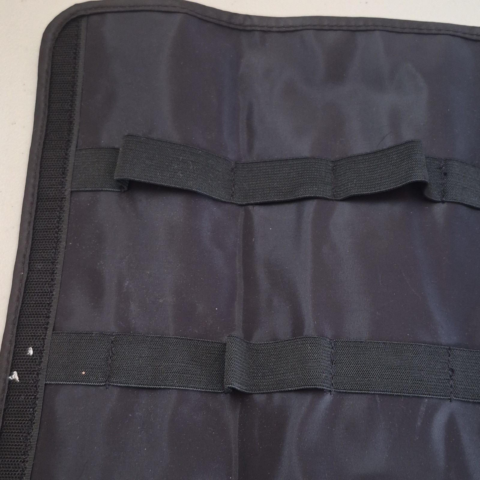Fluke Black Fabric Foldable Tool Roll Bag Pouch Organizer, Roll-Up with Loops