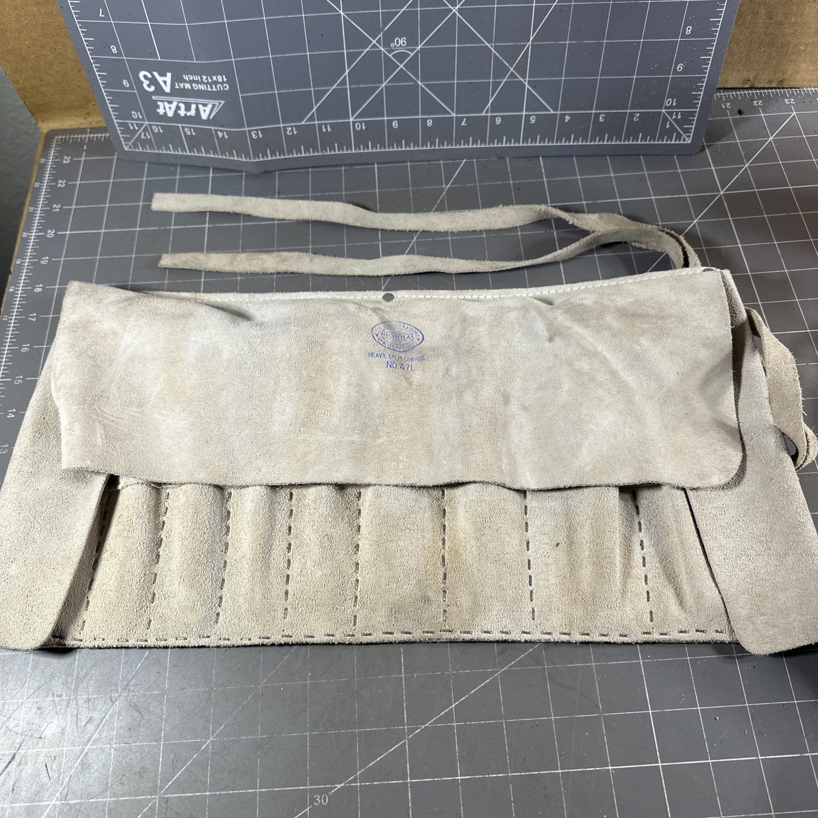 Vintage Nicholas Top Grain Cowhide Leather Tool 9 Slot Chisel Pouch 471