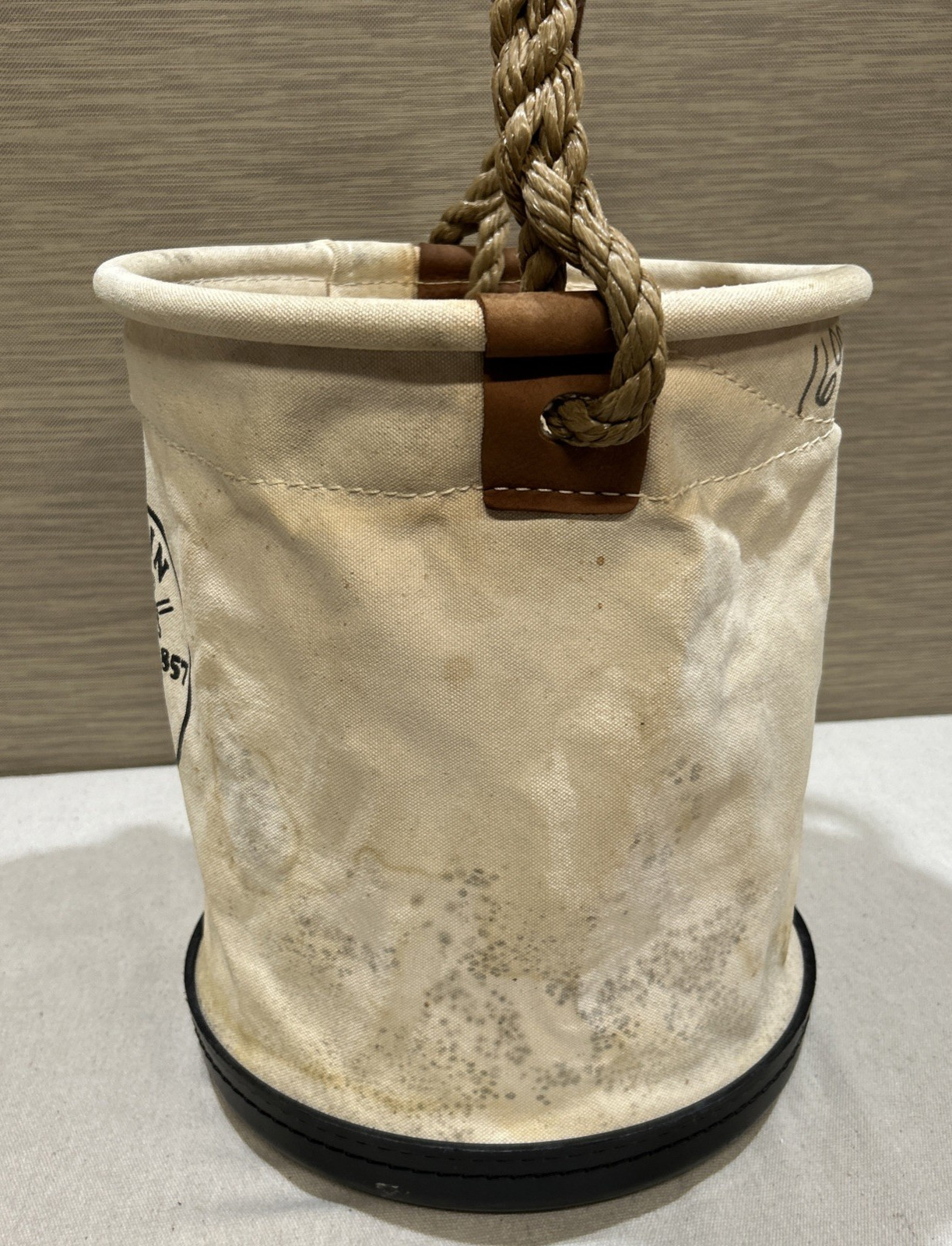 Klein Tools #5109 Canvas 14″ Bucket-Wide Mouth-Reinforced Bottom-Rope Handle-006