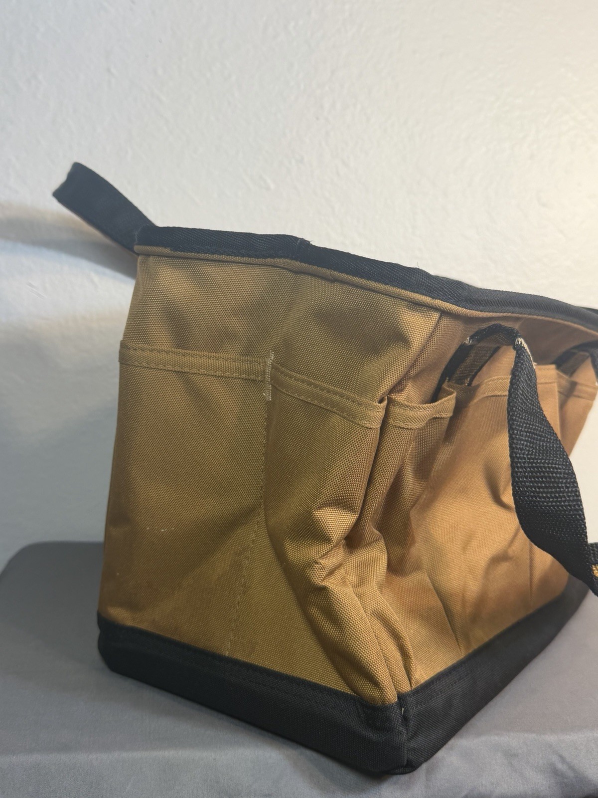 Carhartt 14 Inch Heavyweight Tool Bag with 25 Pockets Brown – NEW