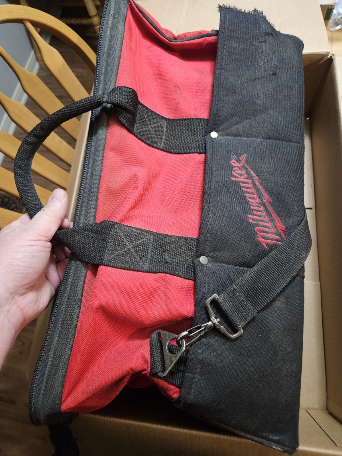 Milwaukee Contractor Bag