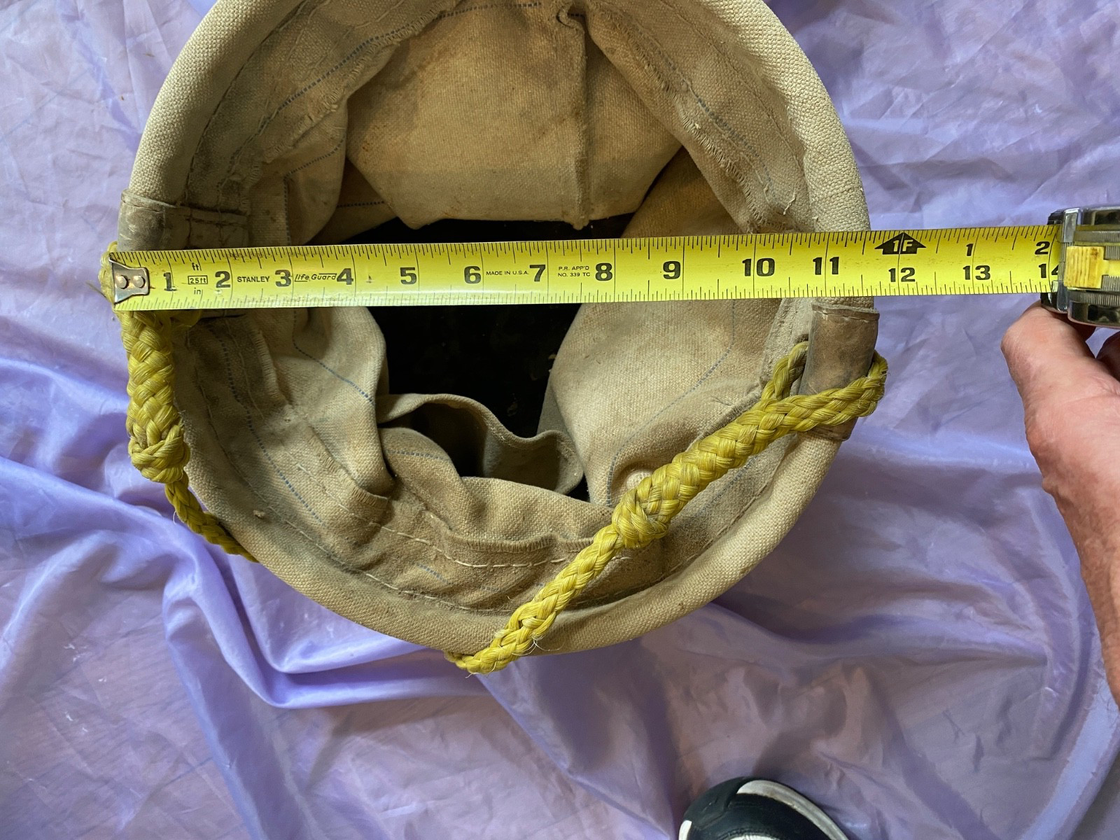 VINTAGE ESTEX HEAVEY DUTY UTILITY CANVAS BAG WITH A ROPE AND BRASS HOOK