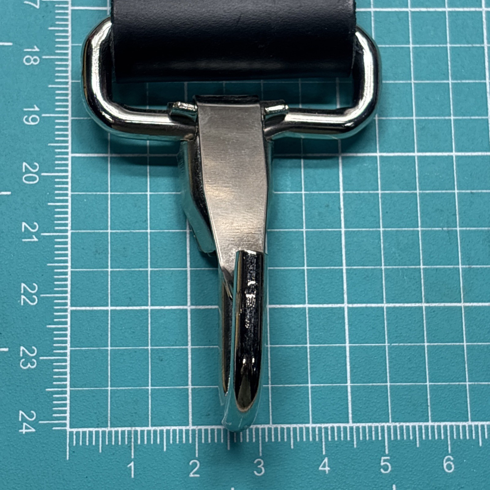5458 Klein Leather Tool Holder Loop With Snap Hook, For Belts Up To 4” Wide