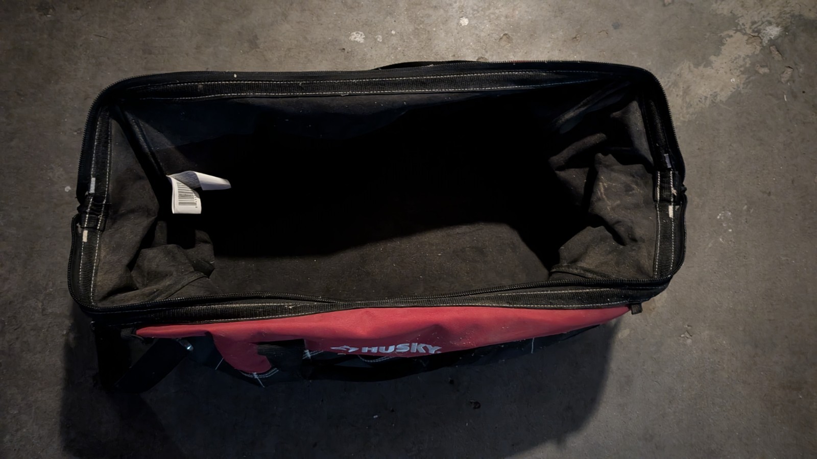 HUSKY 12 X 24 NYLON TOOL BAG 82167N17 RED/BLACK