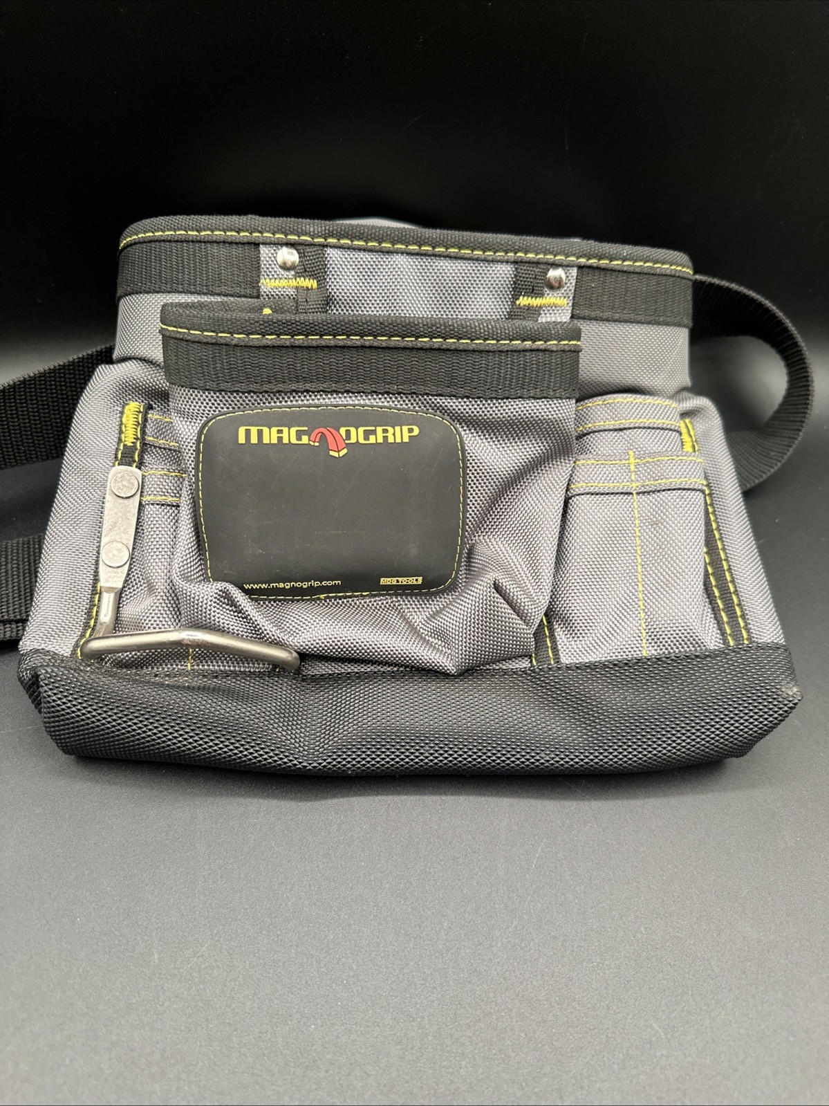 Magno Grip 10-Pocket Magnetic Tool Pouch/ Never Used