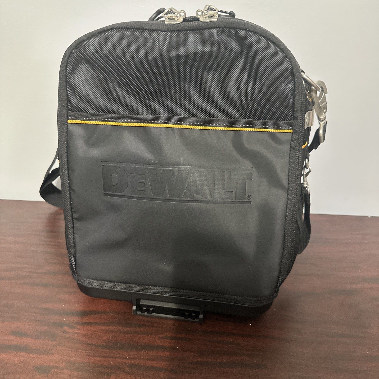 DeWALT DWST08025 TOUGHSYSTEM 2.0 Durable 1680D Compact Tool Bag w/ 25 Pockets