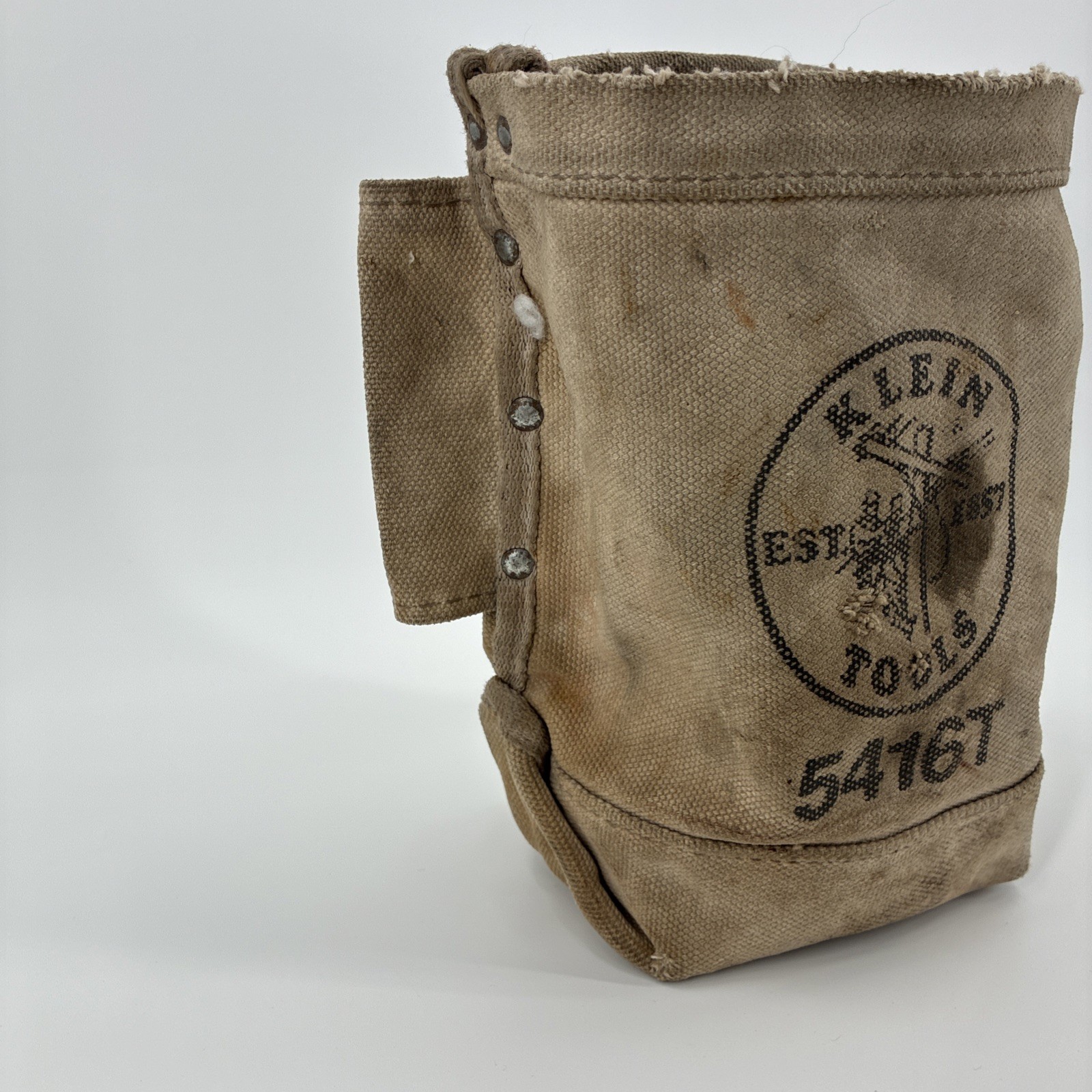 Klein Tools Bag 5416T Bull Pin Bolt Pouch Canvas Rivets Distressed