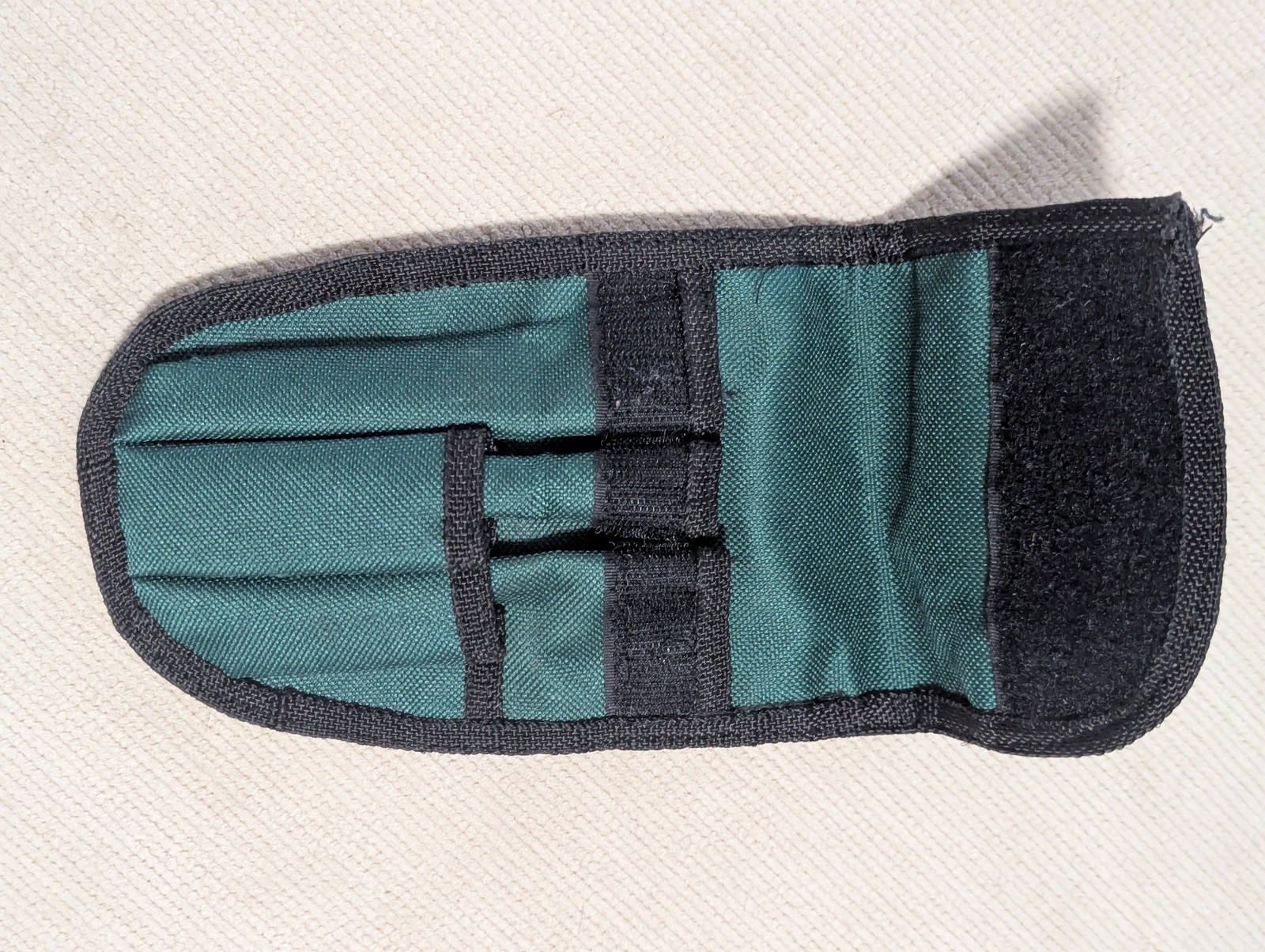 Sheffield Utility Tool Belt Pouch Green w/ Red & White Logo 4.5 X 7