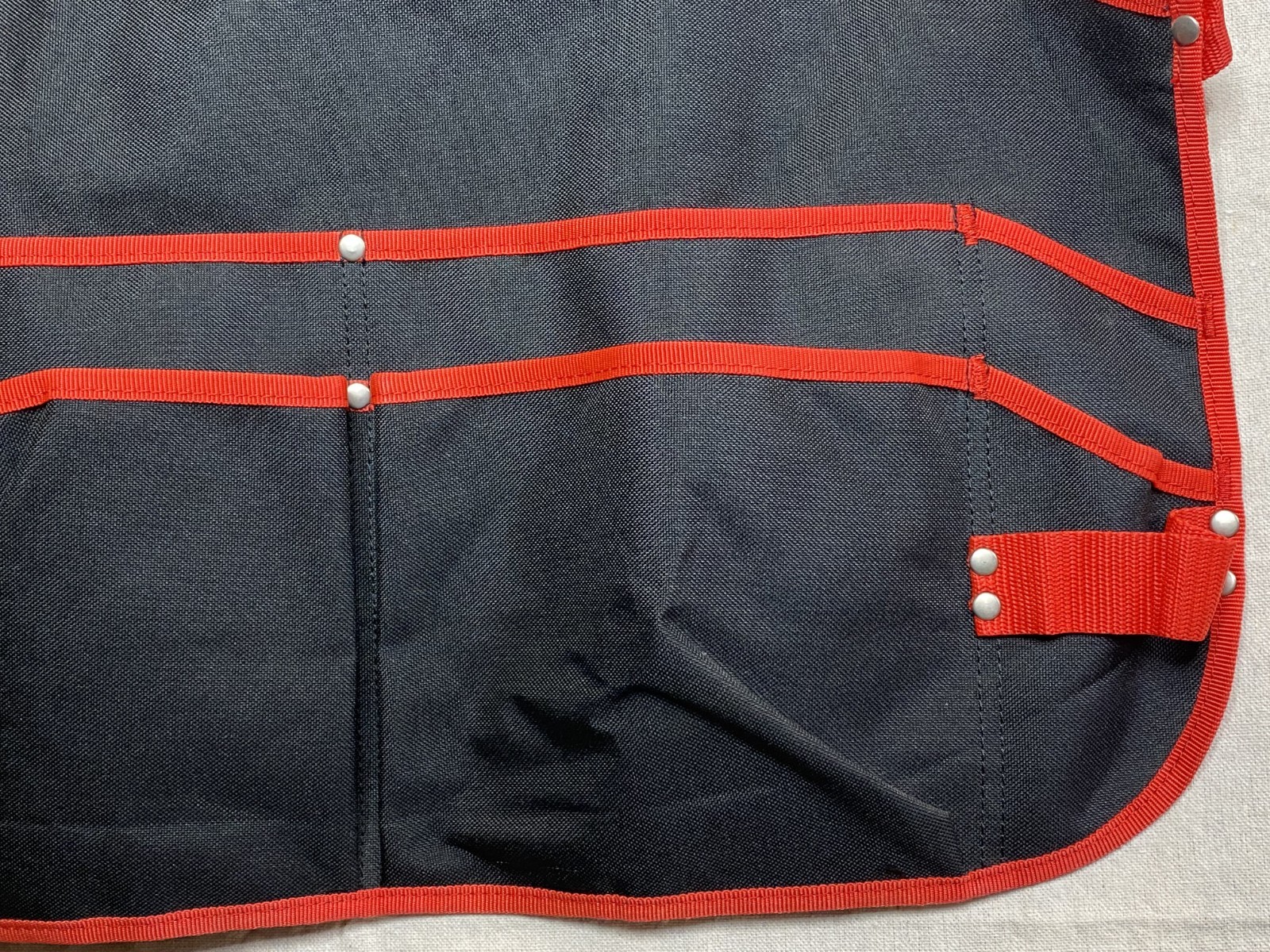 Husky Workshop Apron Heavy Canvas Black Red Work Shop Home Crafts Tools Pockets