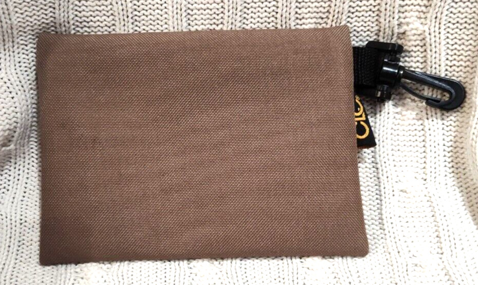 CLC Custom Leathercraft Beige Zip Bag Pouch With Black Plastic Clip 5″ x 7″