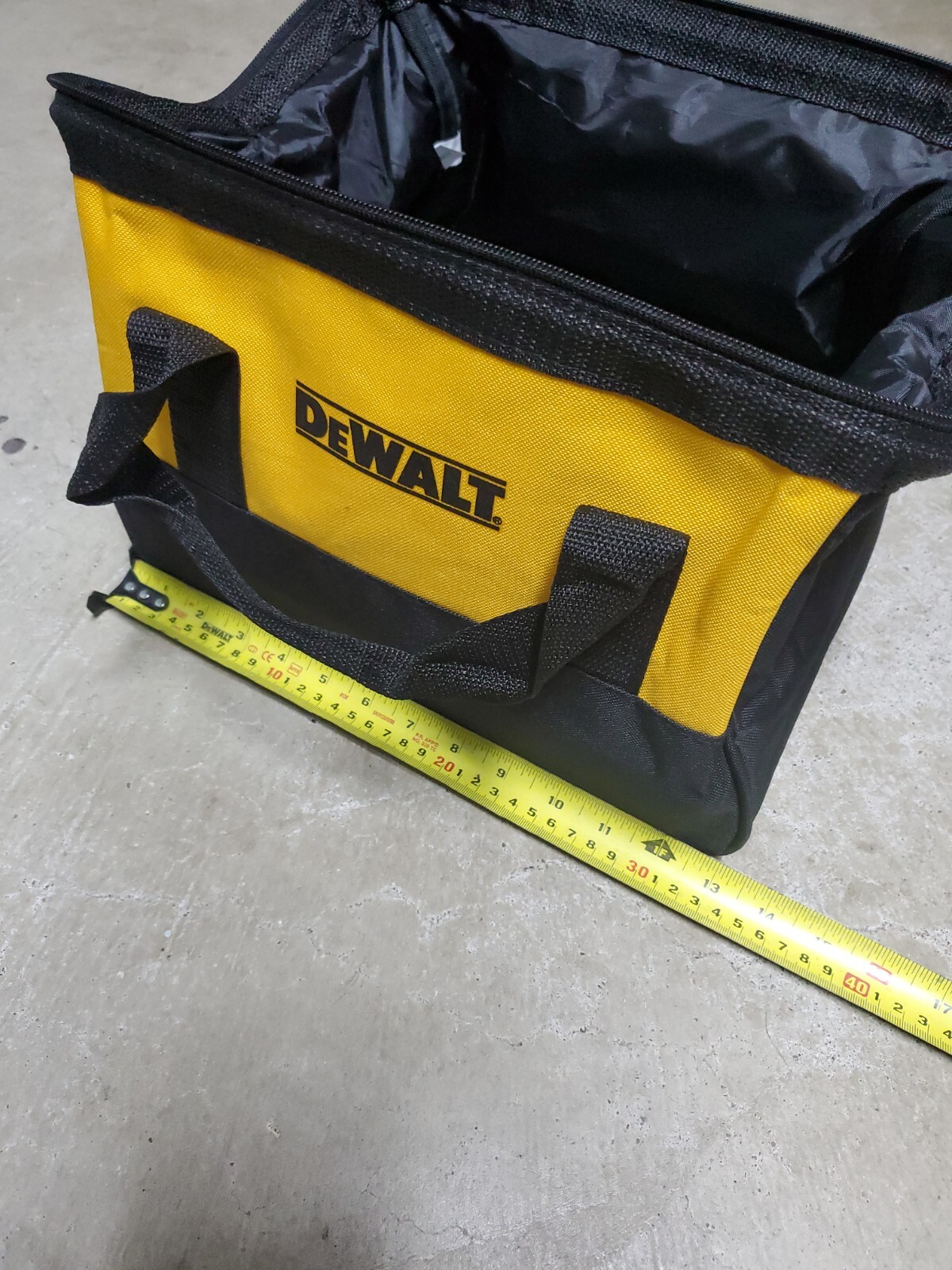 Dewalt Tool Bag with Removable Organizer Bottom Tray