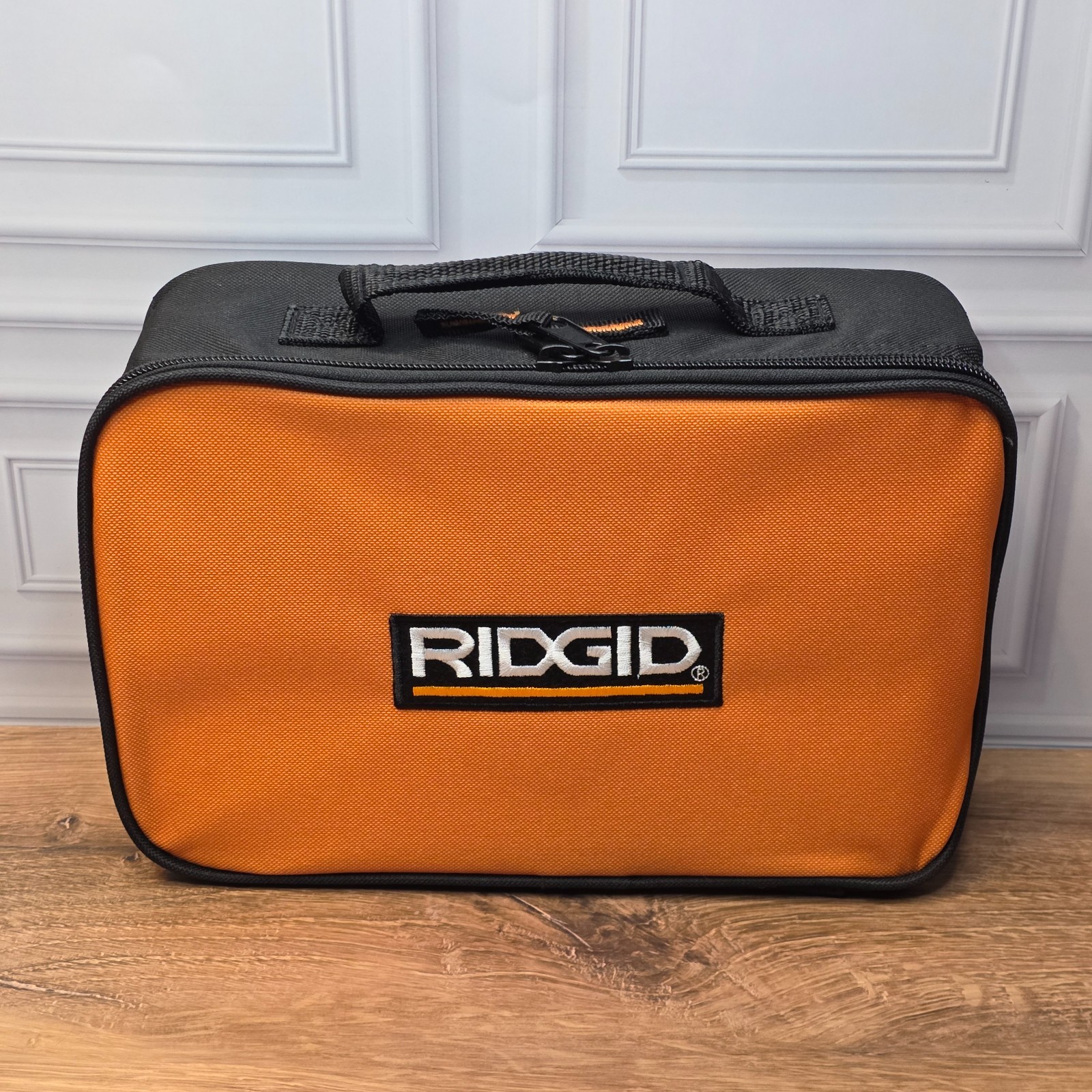 RIDGID 903211076 – 10.5” x 7” x 4” Heavy Duty Tool Bag – New