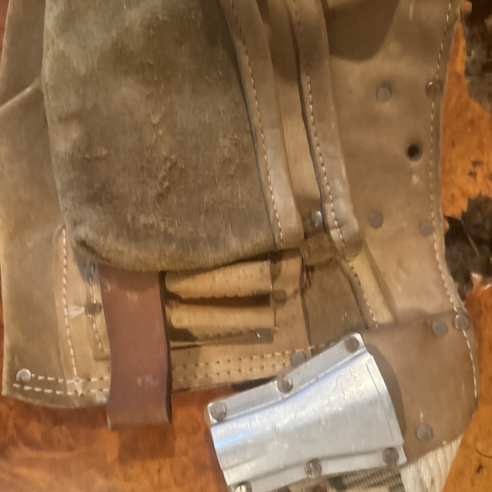 Nicholas Carpenter Apron 427 Multi Pocket Leather Adjust Tool Belt USED