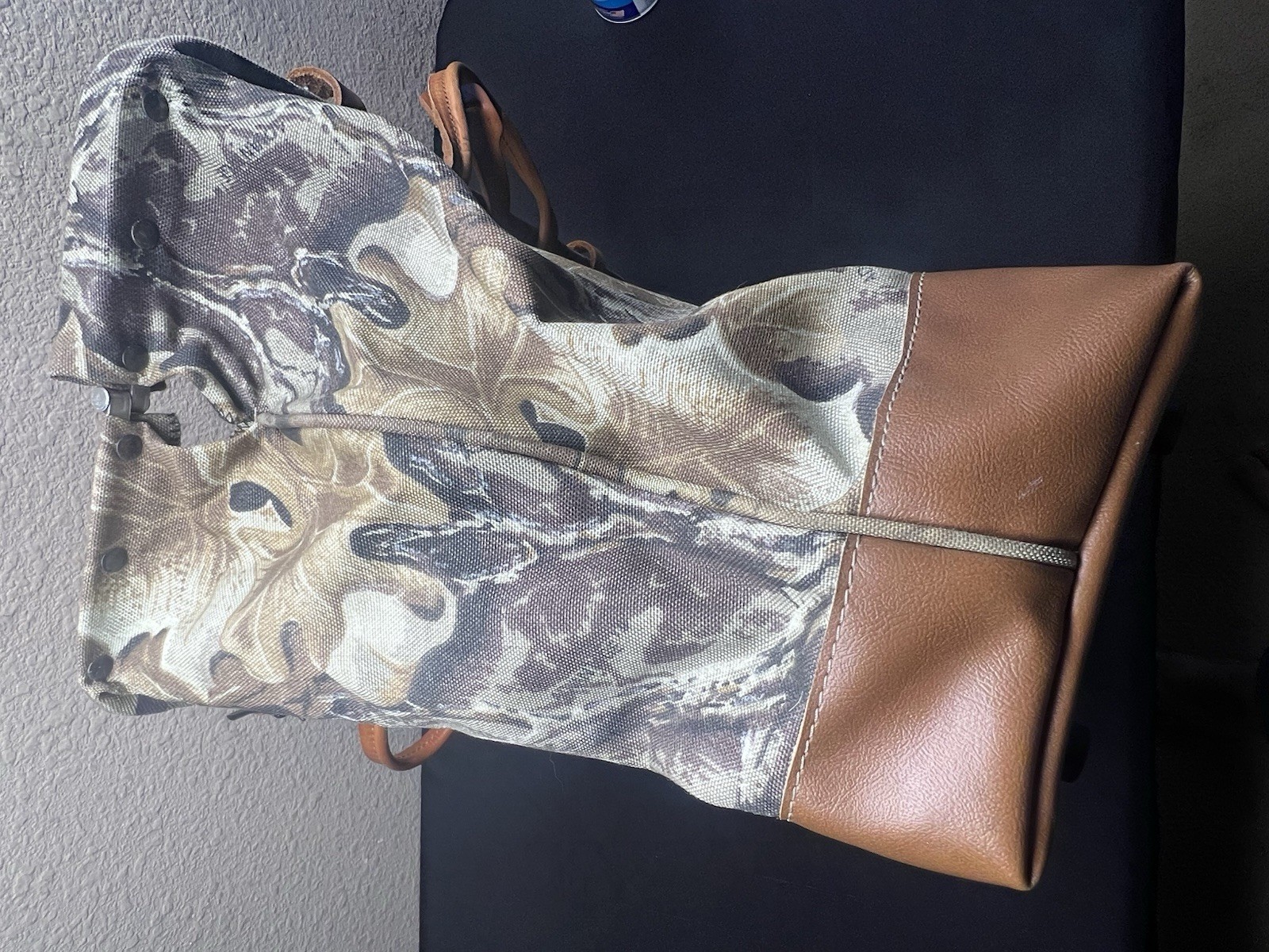 Klein Tools 5102-18C VTG Camo Bag Realtree Advantage Pattern USA Leather Canvas