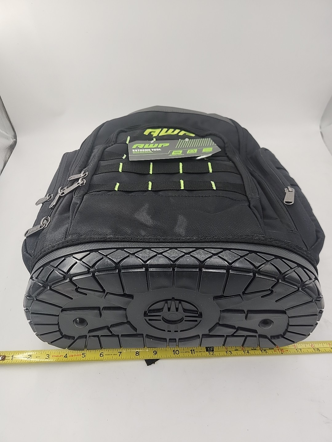 Heavy-Duty Tool Backpack: Organizing 23 Tools with Ease – Waterproof & Durable