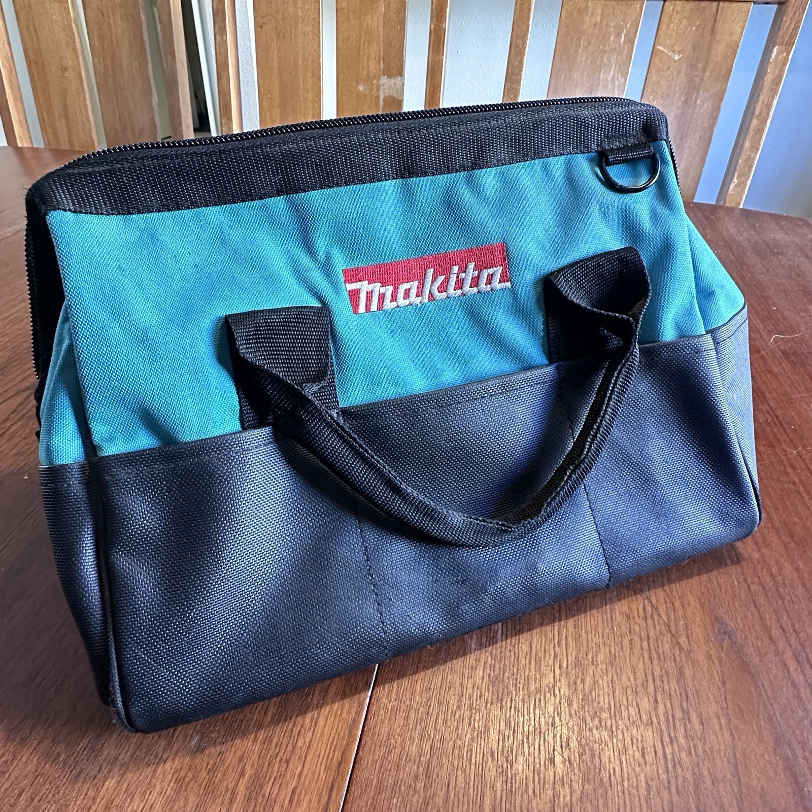Makita Heavy Duty Contractor Tool Bag w/Inside Pockets No Shoulder Strap EUC