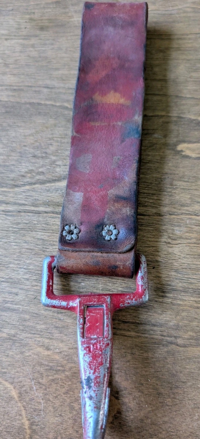 Klein Snap Loop Top Grain Cowhide made in USA Used 9.5 Inches Long