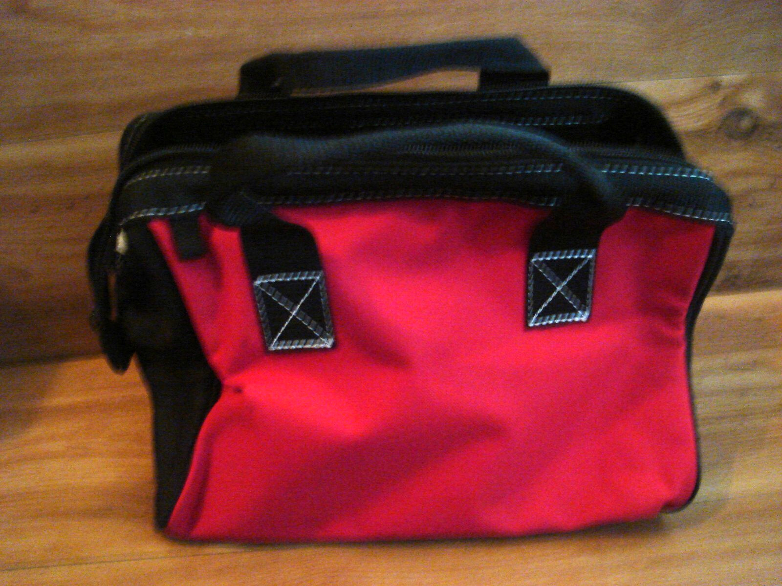Husky 12″ in Tool Bag Zippered Top 3 Pockets
