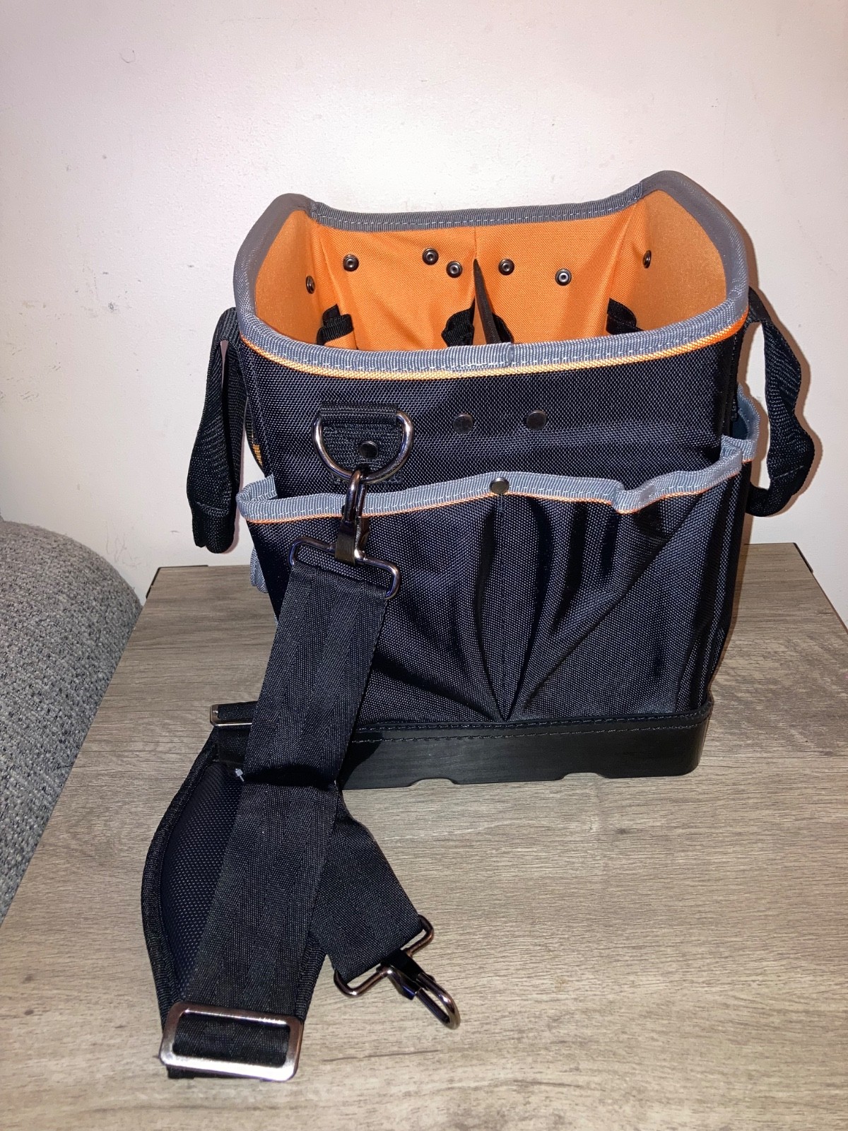Klein Tools 5541610-14 Tool Bag with Shoulder Strap 40 Pockets for Tool Storage