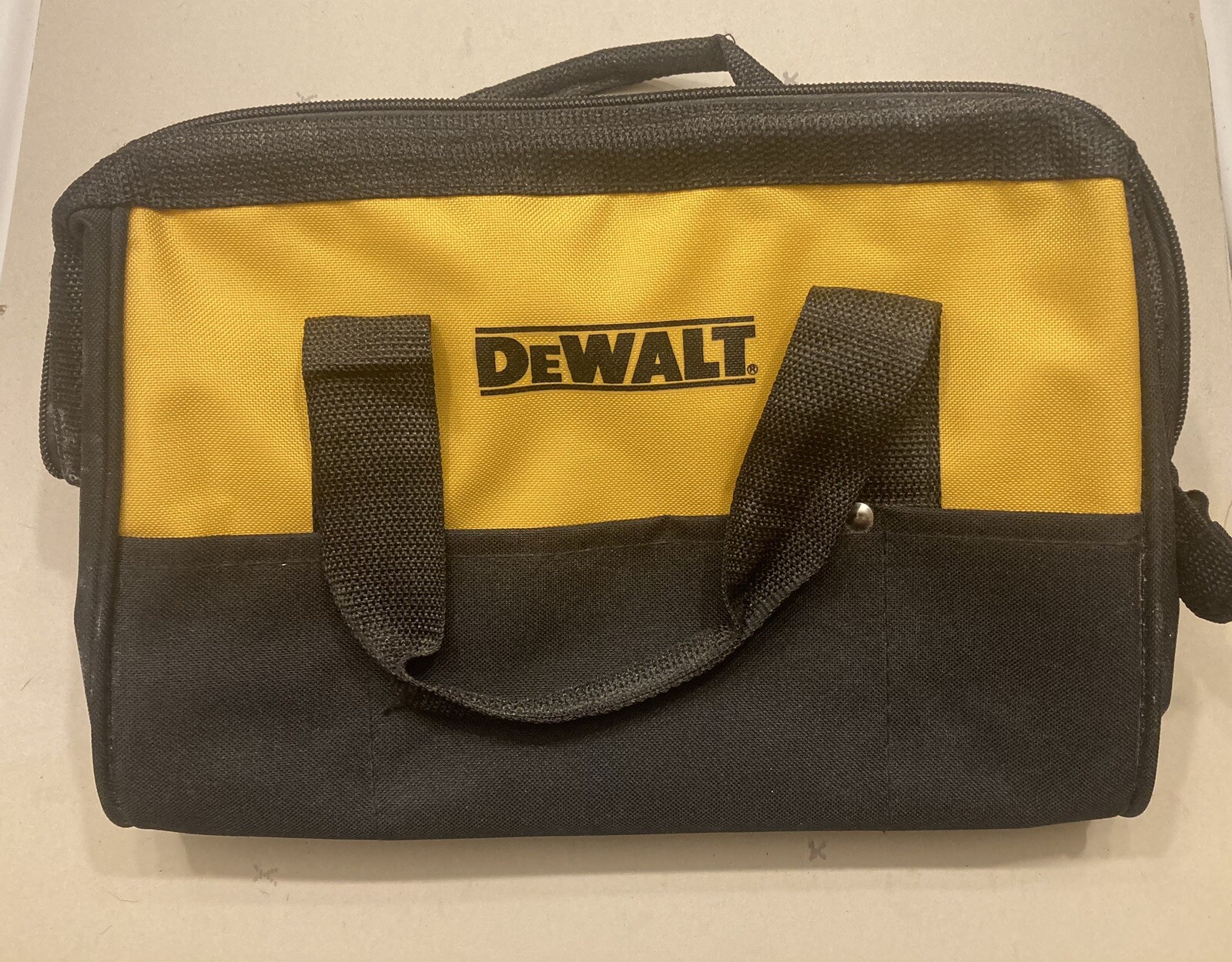 DEWALT N037466 Heavy Duty Nylon Tool Bag 13 Inch With Runners