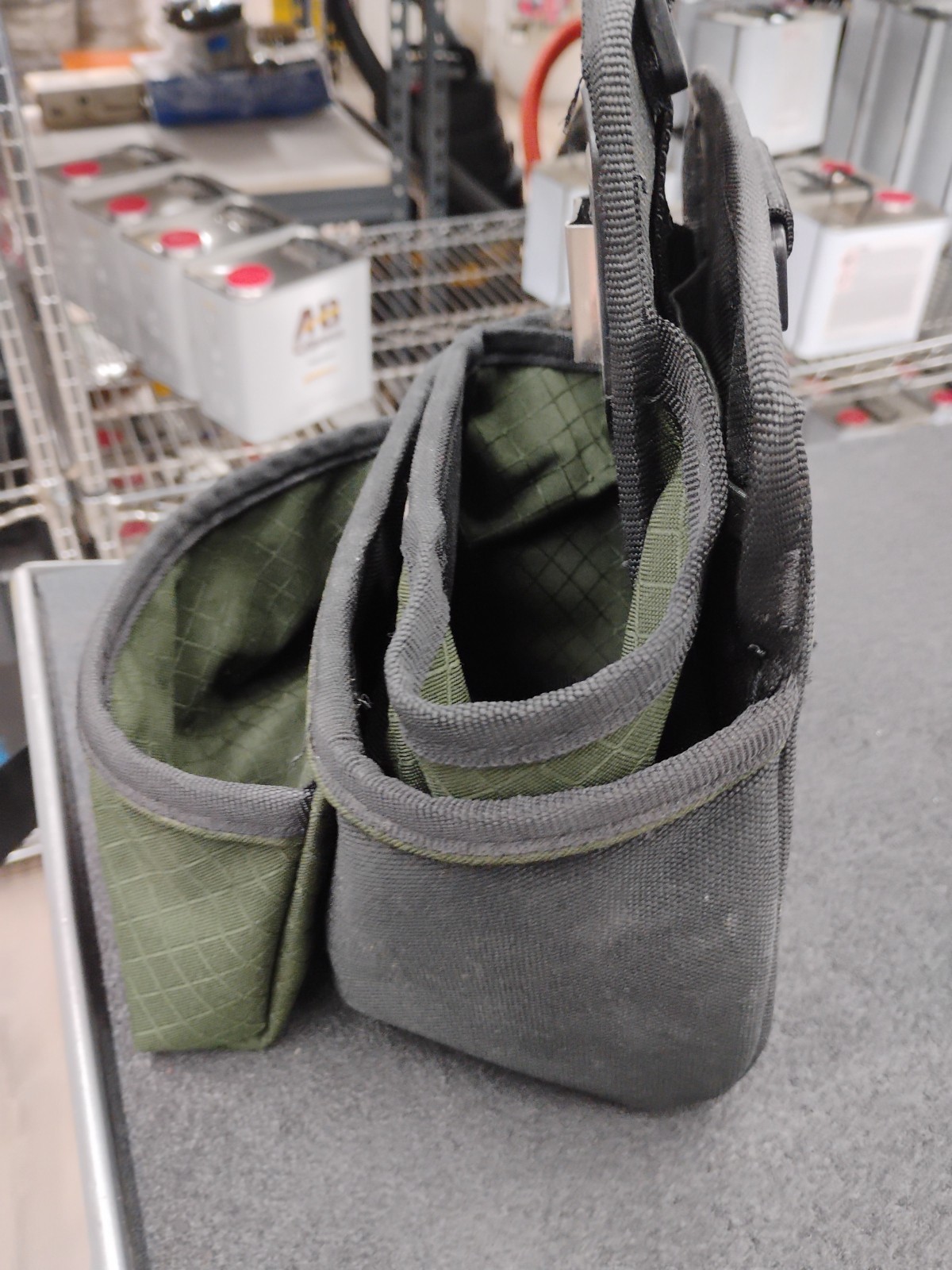 DULUTH TRADING CONTRACTOR’S HANDY PACK DEEP GREEN 96722 DEC