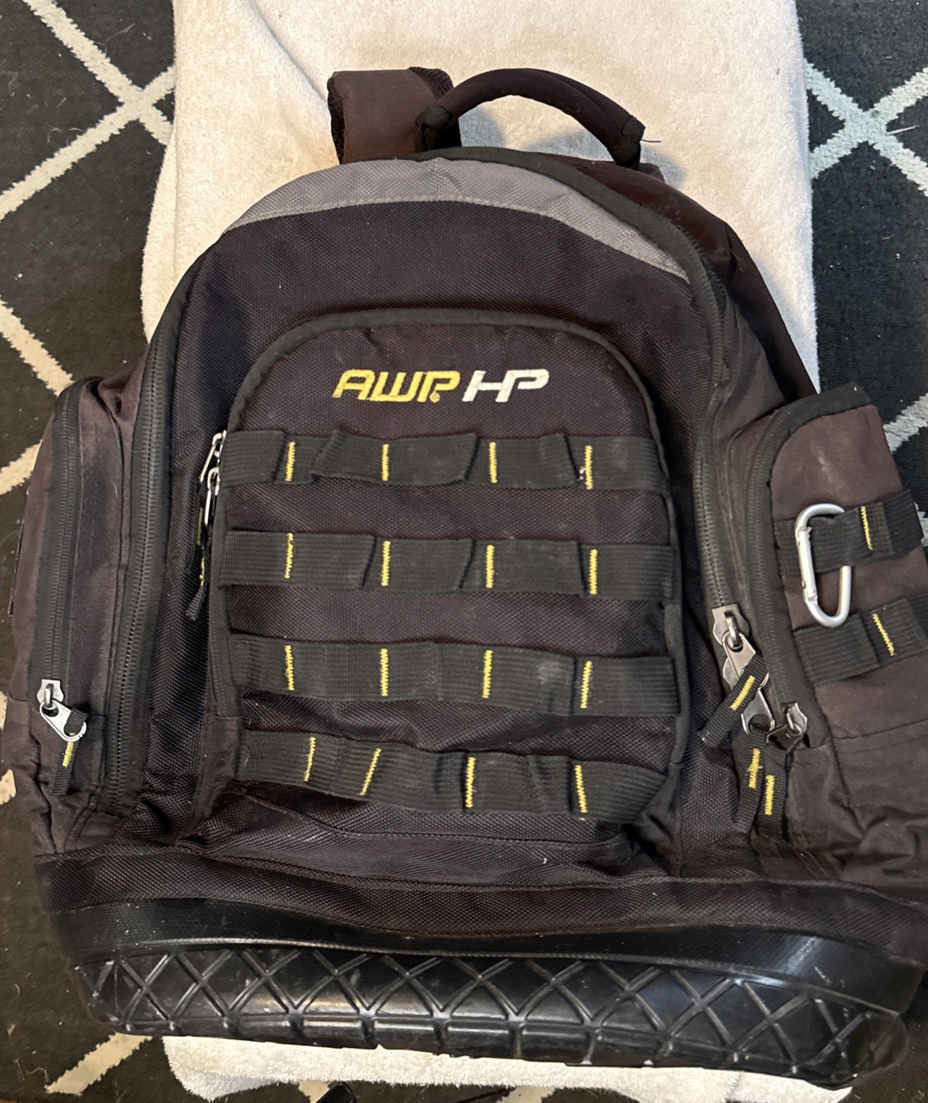 AWP-HP Black Extreme Tool Backpack w/Treaded Rubber Bottom, 1 ZIPPER STUCK
