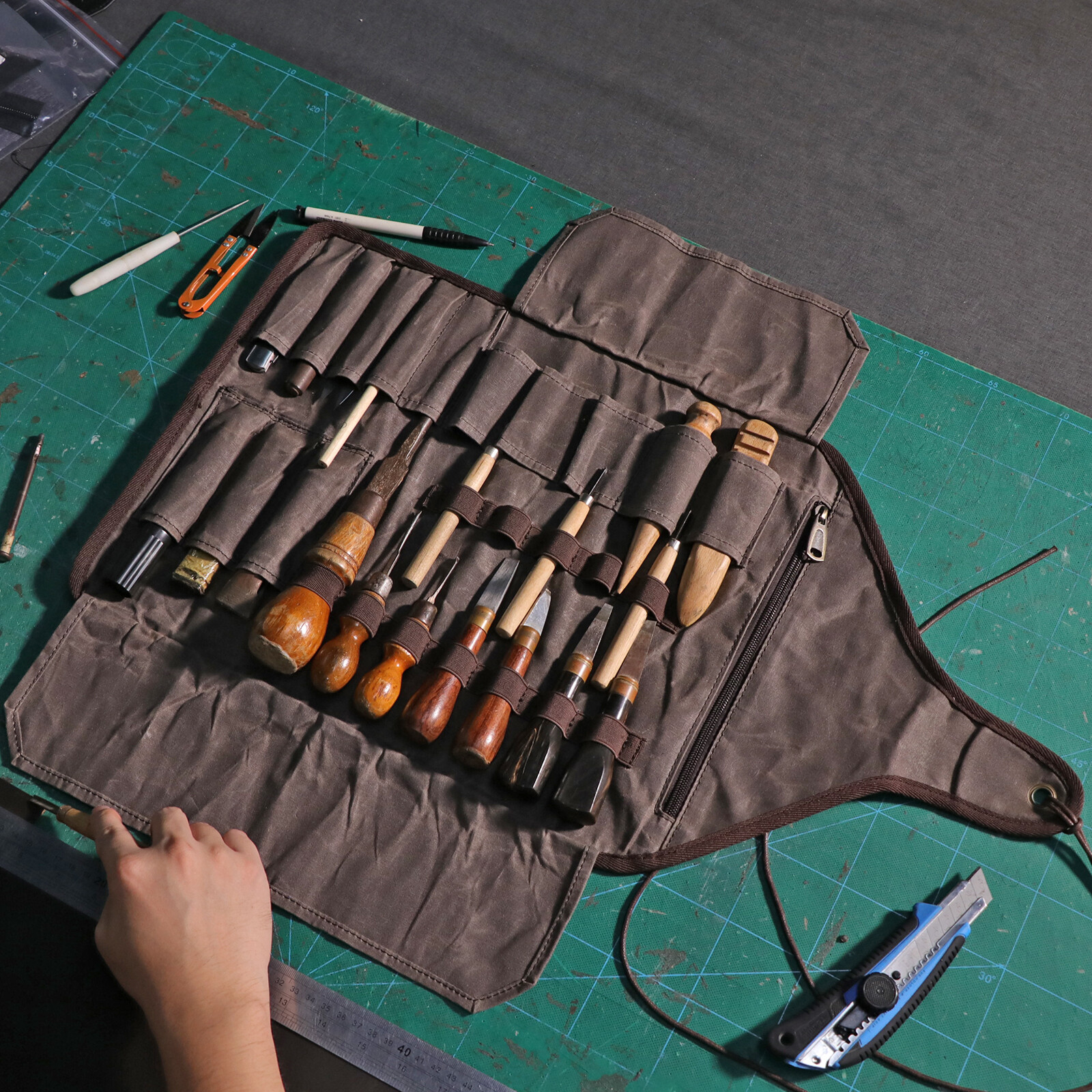 TOURBON Waxed Canvas Tool Roll Spanner Wrench Storage Pouch Chisel Gloves Pocket