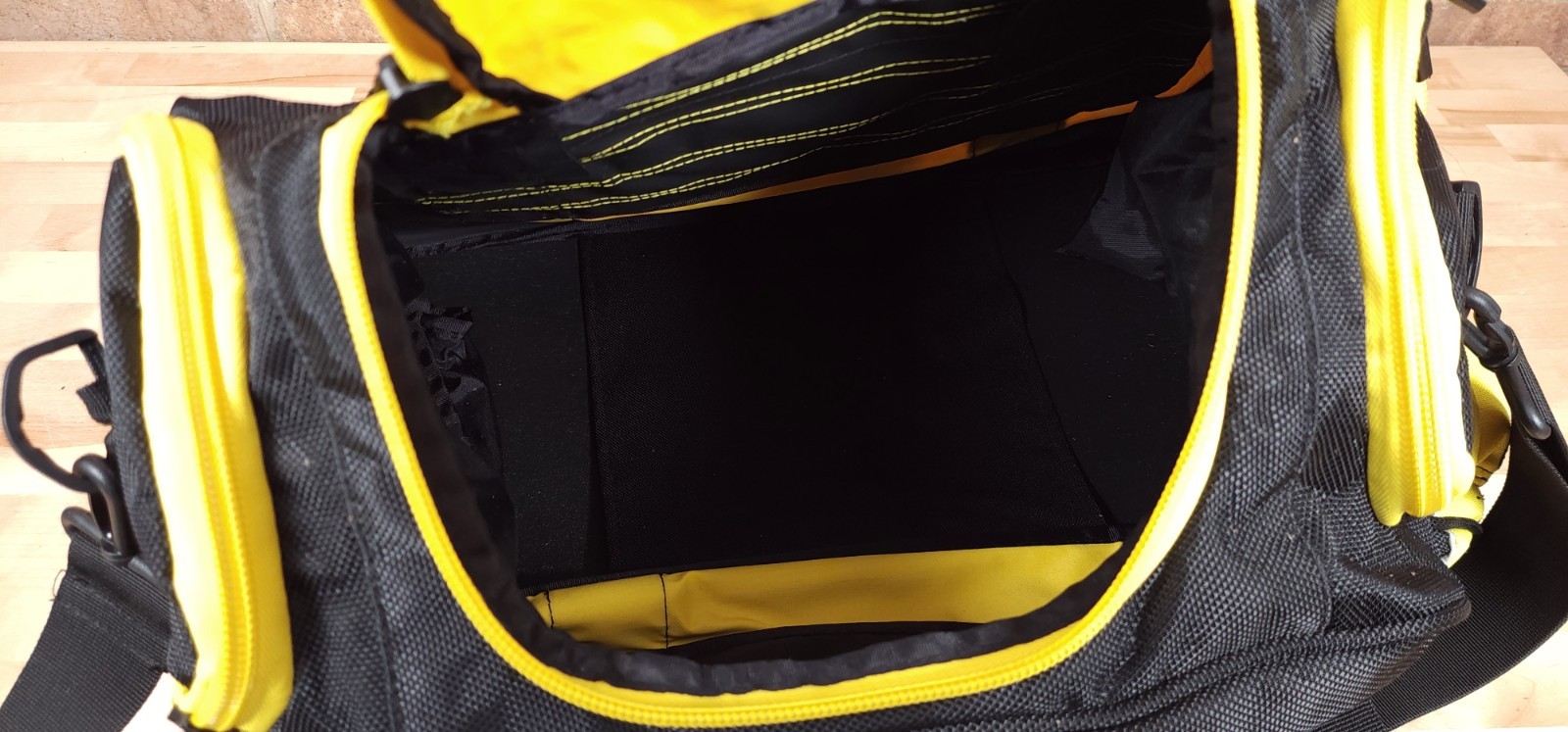 Mechanix Wear Large Heavy Duty Pit Pack Black Duffle Tool Bag Travel Gear