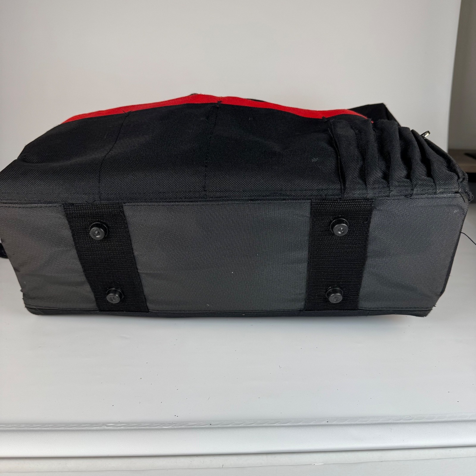 Craftsman 17” Tool Bag Black Red Heavy Duty w/ Shoulder Strap & Pockets
