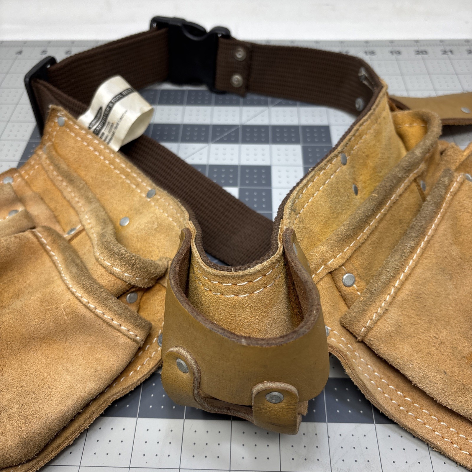 Voyager 63392 Split Leather Carpenter’s Adjustable Tool Belt Tan Riveted