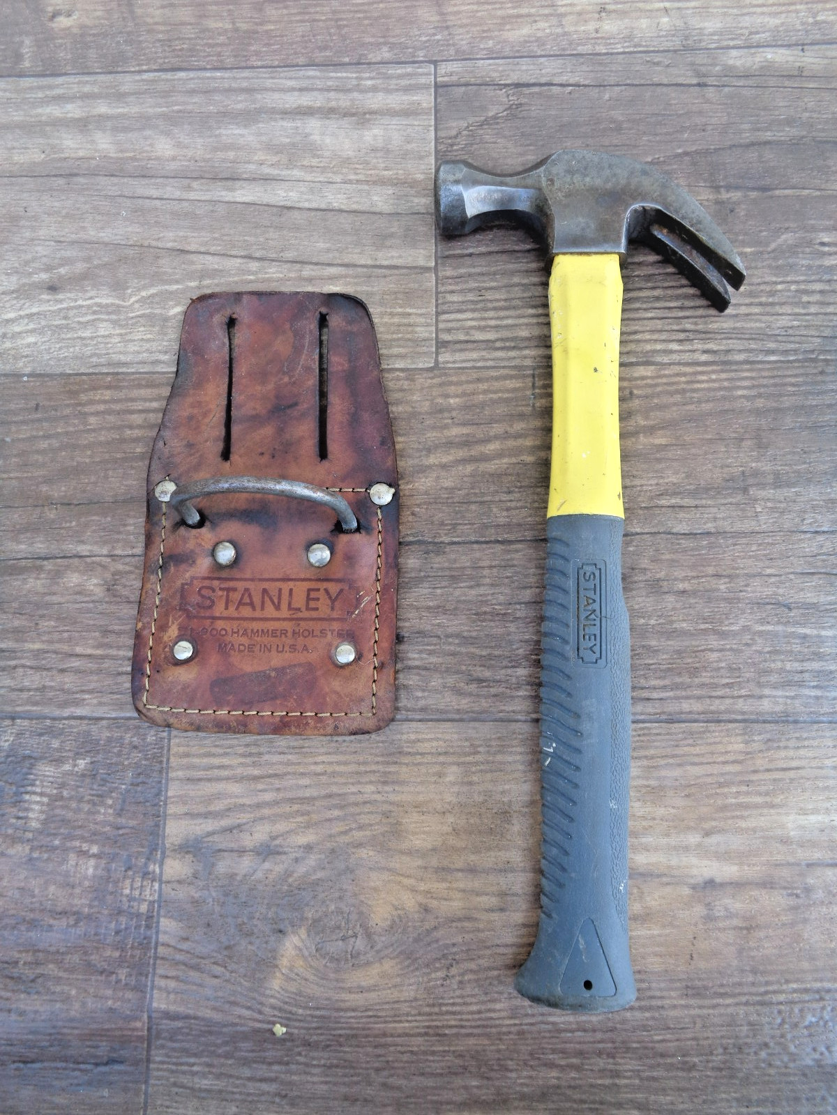 Vintage Stanley Leather Hammer Holder Holster #51-900 & 1 Pound Claw Hammer
