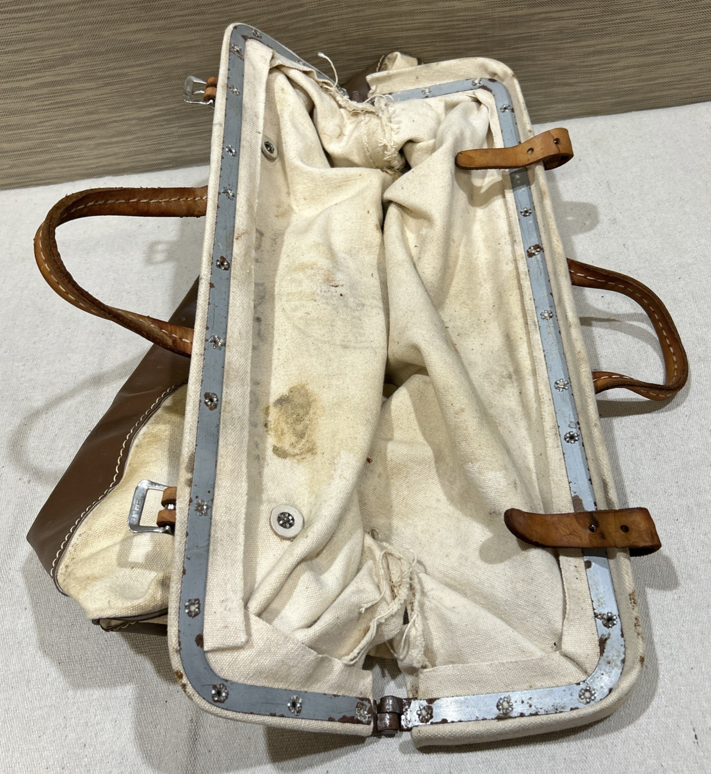 Klein Tools #5120-20 Canvas And Leather Tool Bag