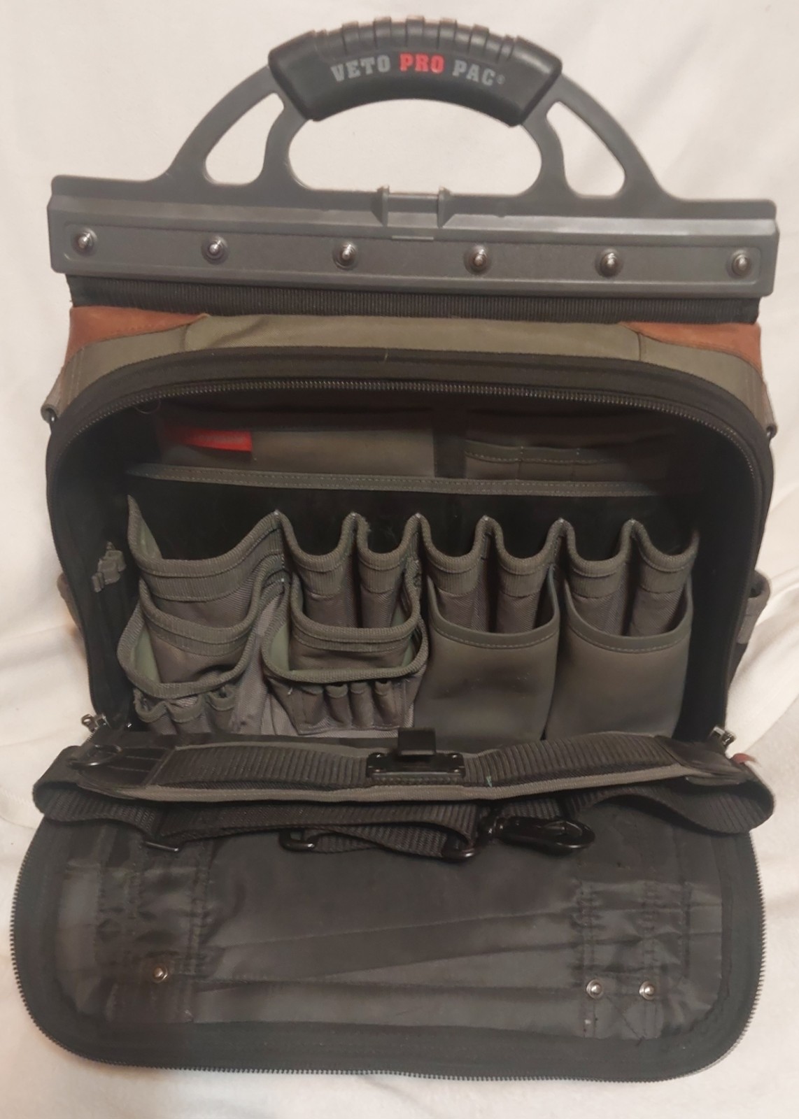 Veto Pro Pac TECH-XL and FLUKE Pack30.