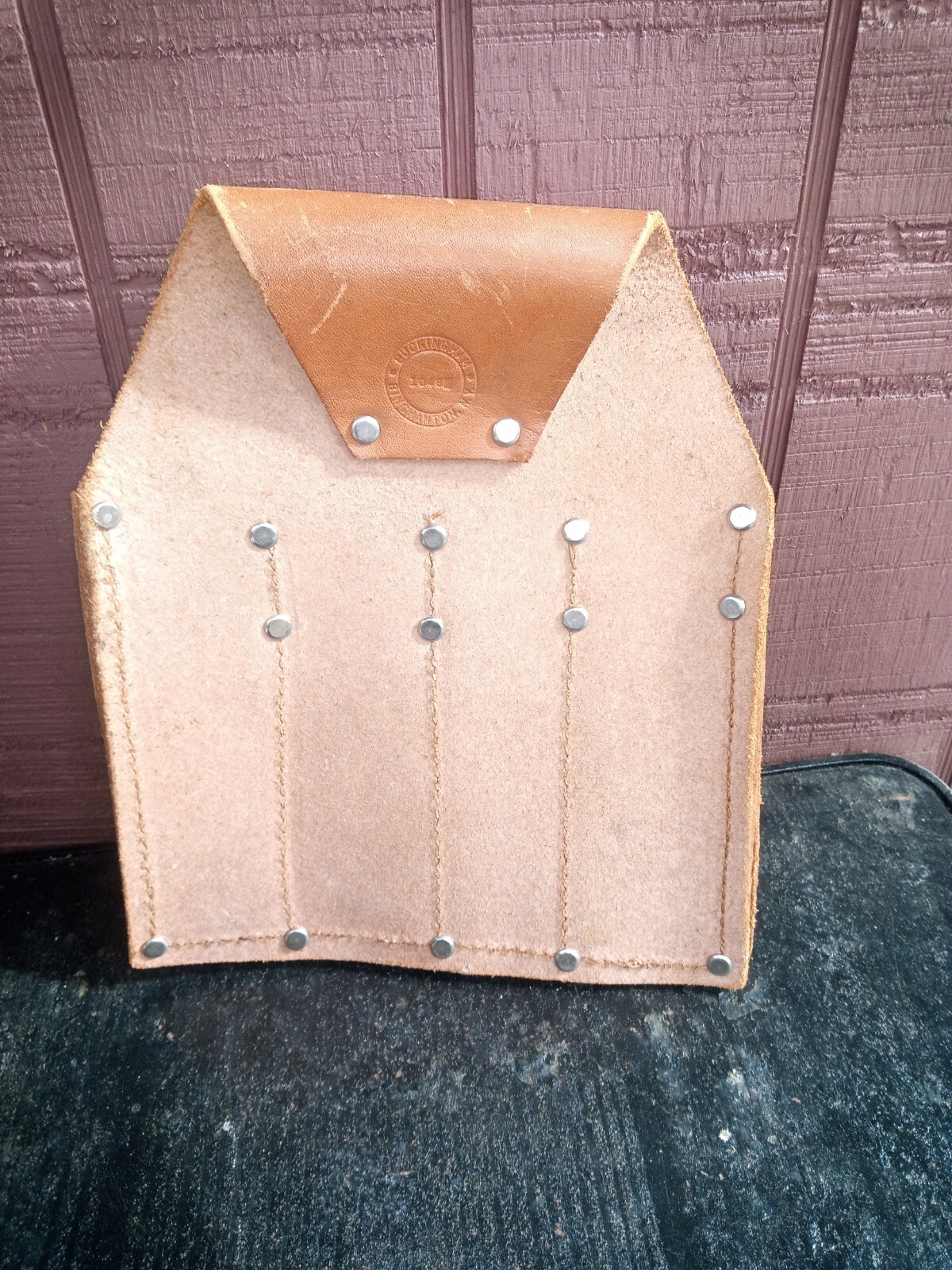 Buckingham Leather 7 Compartment Tool Pouch