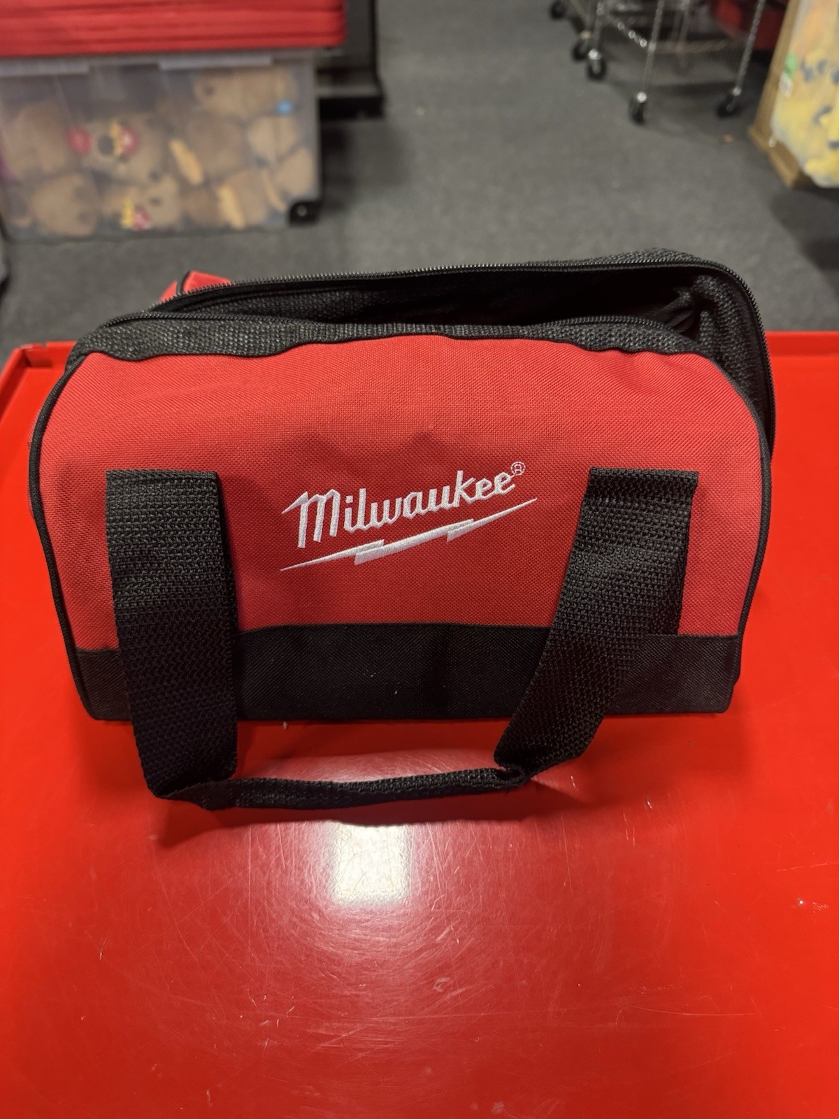 NEW MILWAUKEE 11″ X 8 X 10″ Heavy Duty Contractors Tool Bag Tote Case