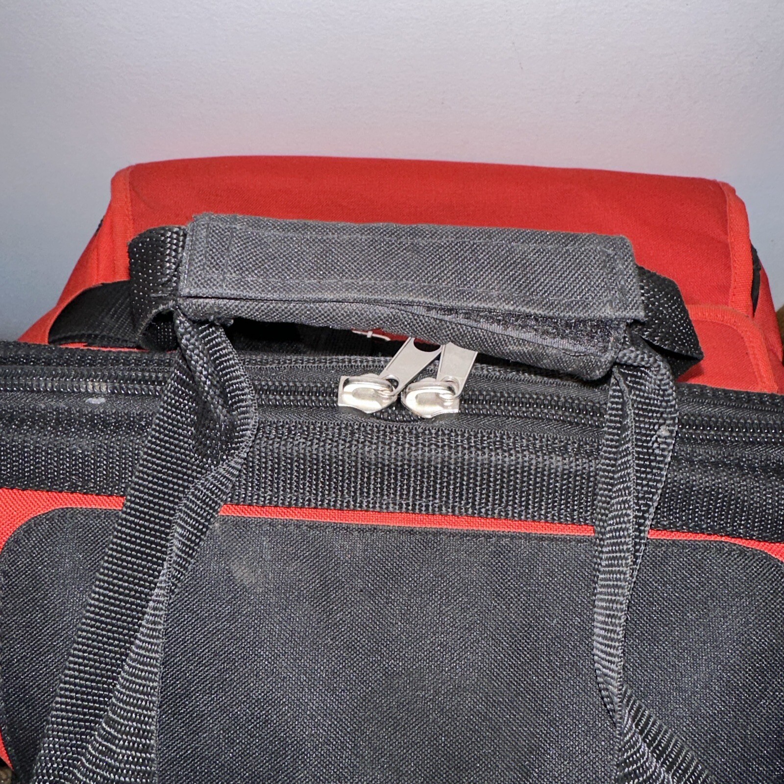 HILTI Medium Heavy Duty Contractor 17x13x13 Jobsite Tool Bag AND Shoulder Strap