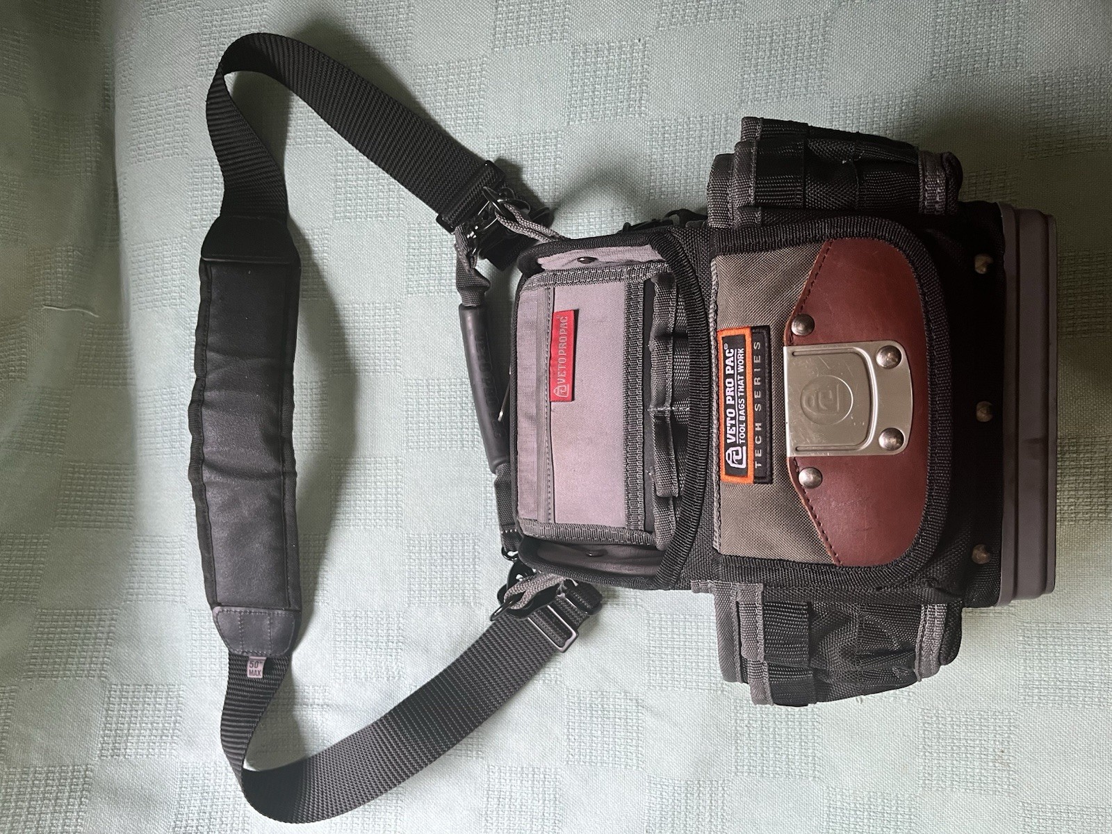 VETO PRO PAC Tech Series Hard Base Tool Bag Shoulder Strap Gray/Black