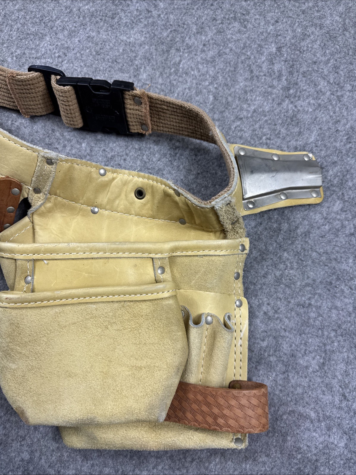 Sears Craftsman Vintage Leather Cowhide Adjustable Tool belt/Apron 937543