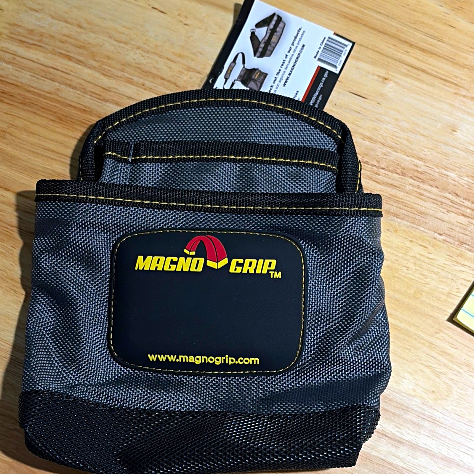 MagnoGrip 002-795 Clip-On Nail Pouch 2 Pocket Built-In Magnet