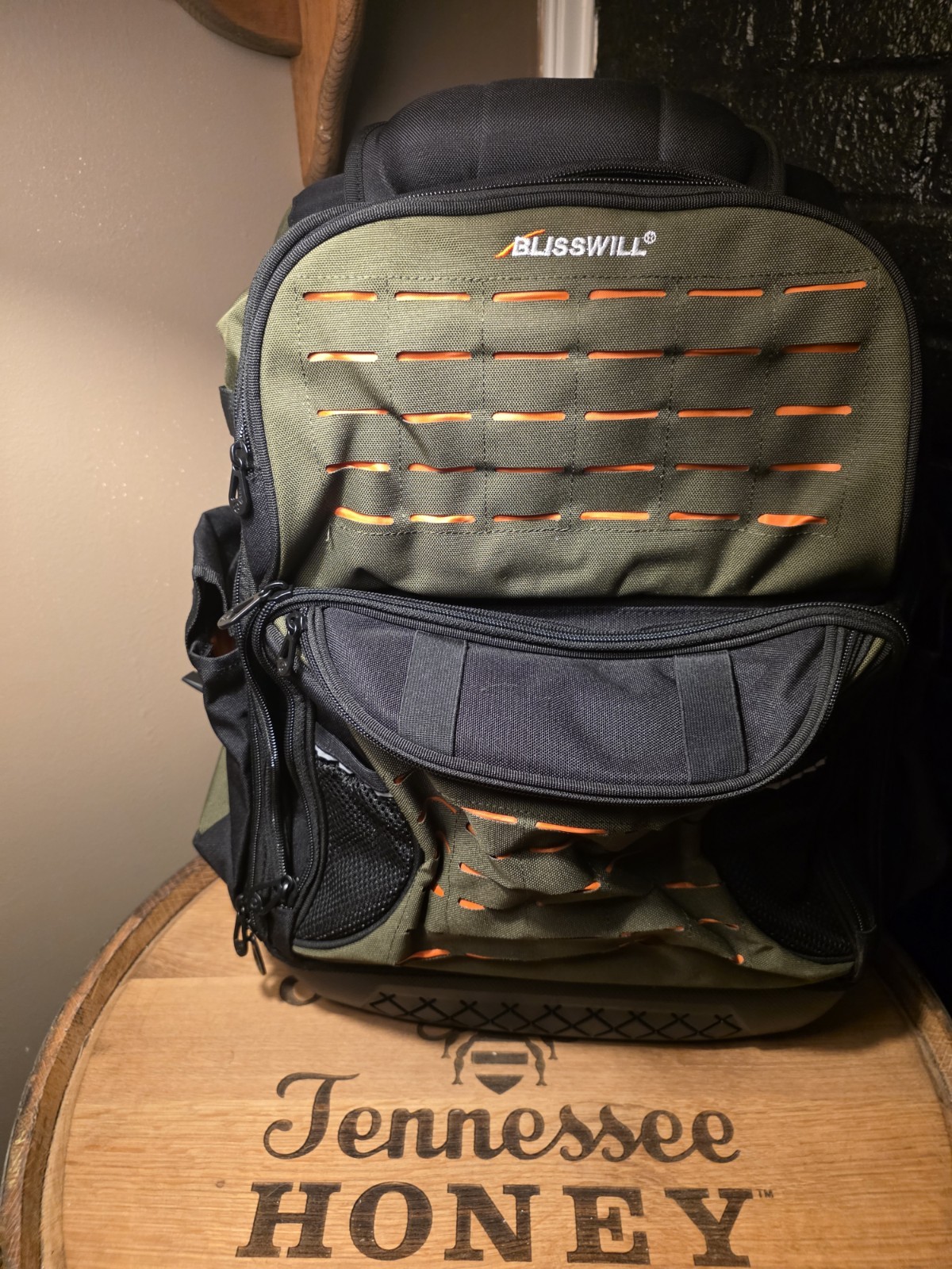Pro Heavy Duty Tool Backpack – 62 Pockets & Waterproof Base for Pros