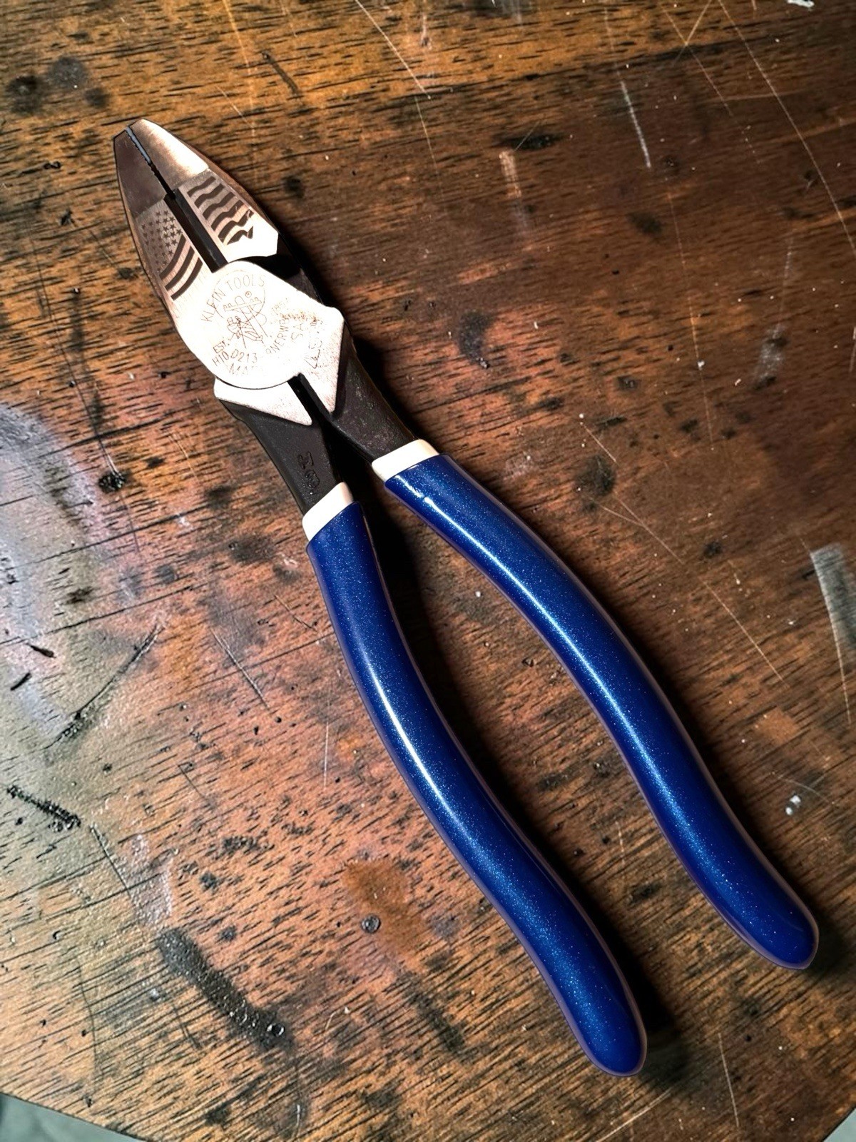 Klein Tools American Legacy Lineman pliers-RARE-Sparkle Blue Grips-DISCONTINUED