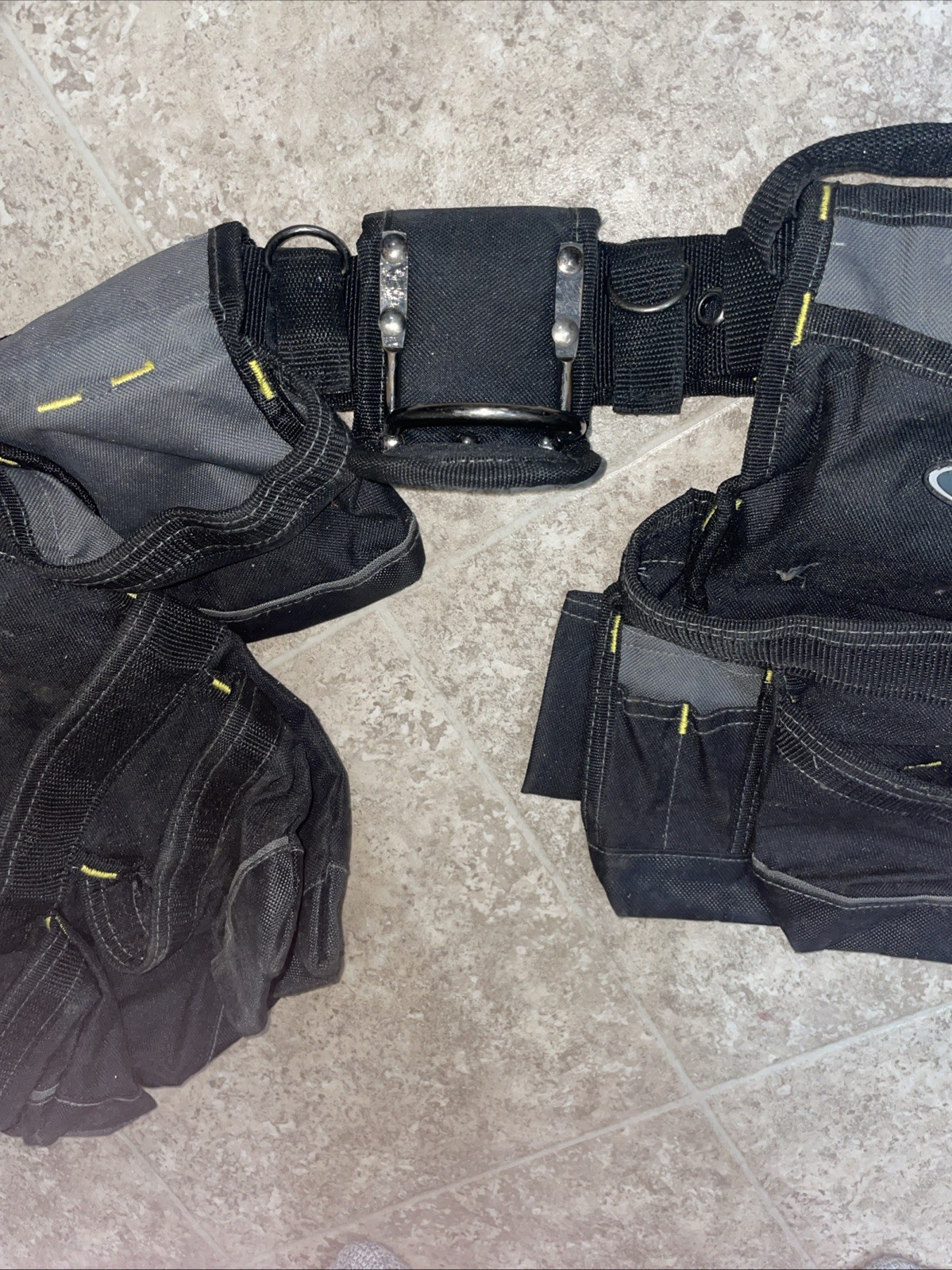 Voyager suspension belt with pockets Pre owned great Shape