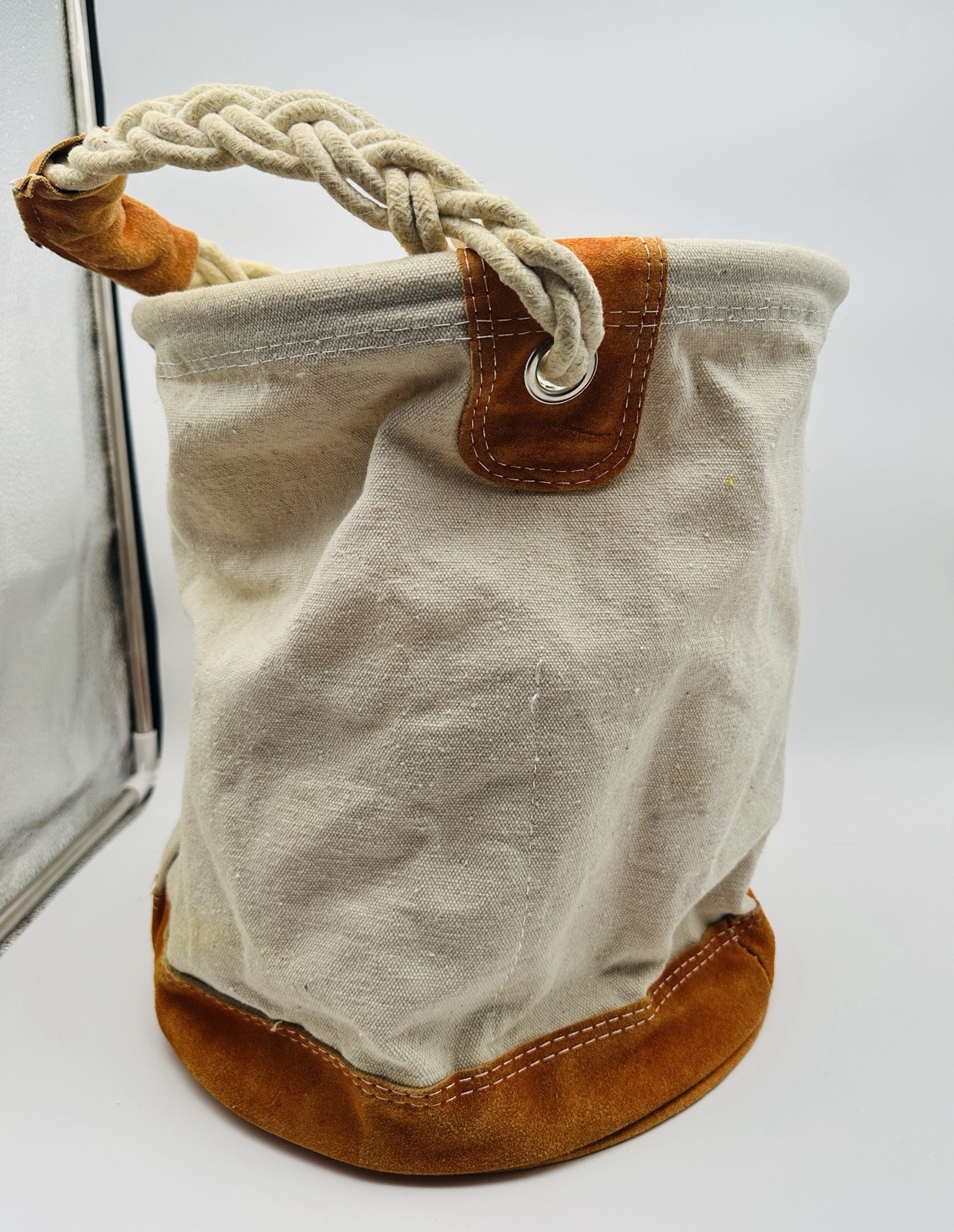 Voyager Round Heavy Canvas Bag Tool Bag Leather Bottom 33 lb Capacity 94320