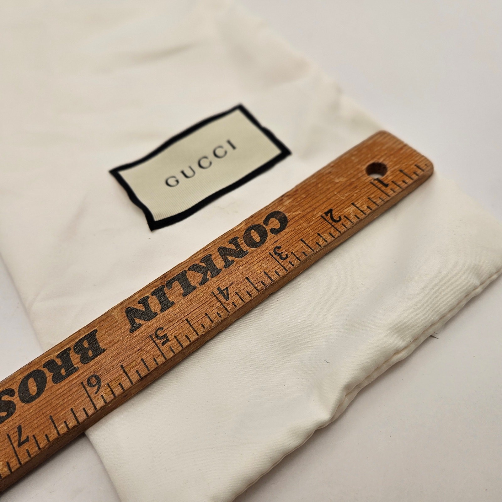 AUTHENTIC GUCCI WHITE DRAWSTRING DUST BAG STORAGE POUCH 15X7 MADE IN ITALY