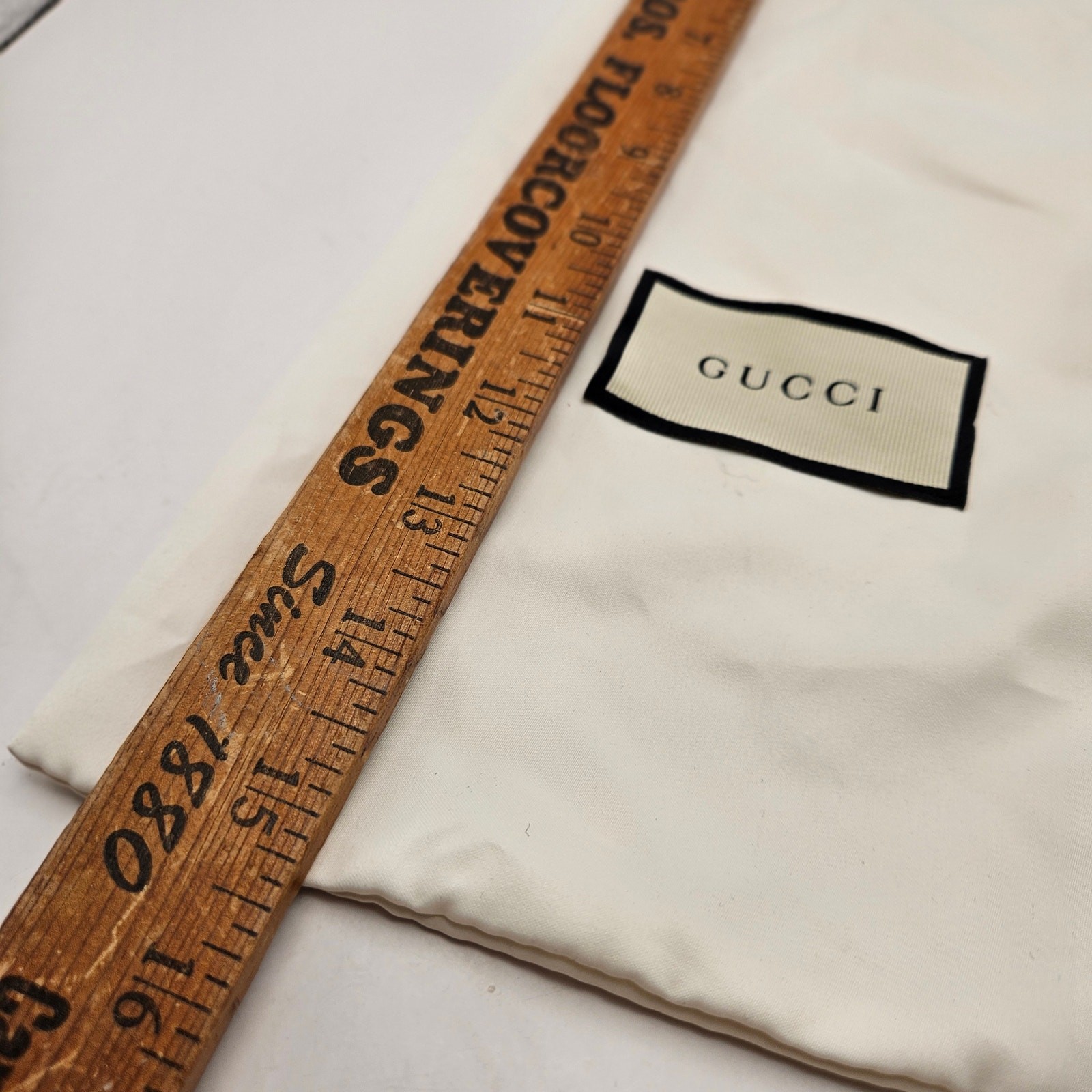 AUTHENTIC GUCCI WHITE DRAWSTRING DUST BAG STORAGE POUCH 15X7 MADE IN ITALY